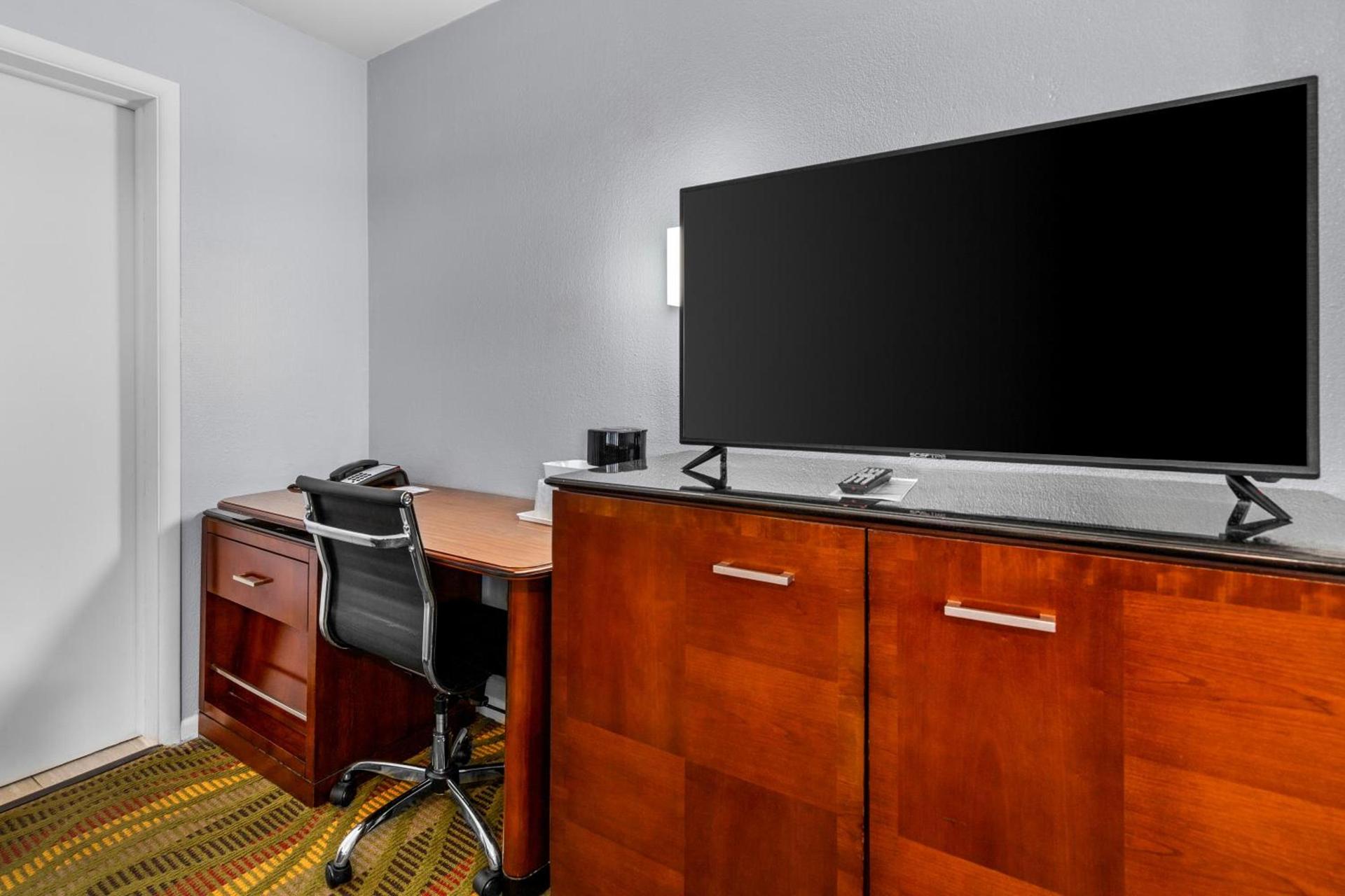 Americas Best Value Inn Belleville photo 5