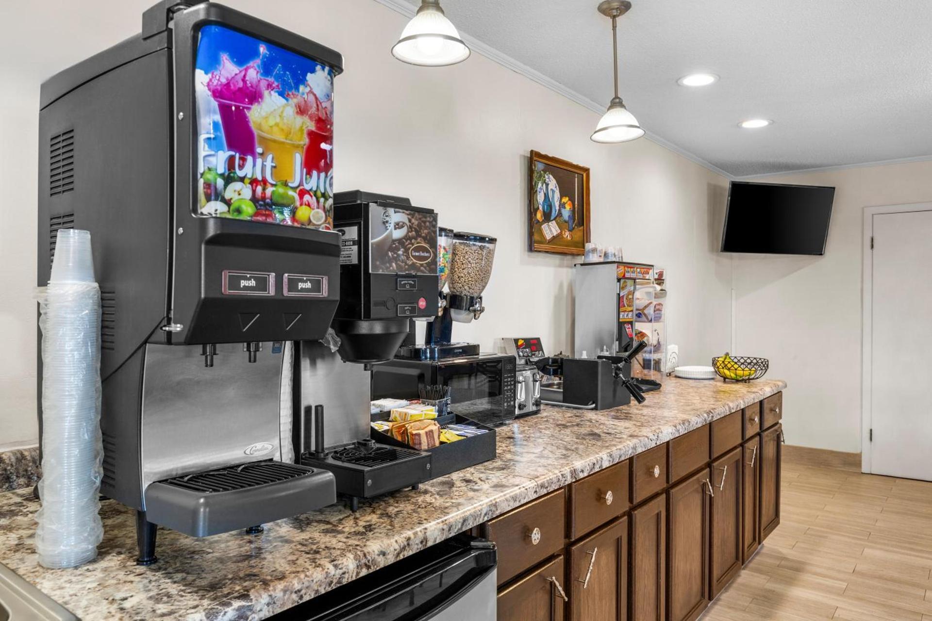 Americas Best Value Inn Belleville photo 12