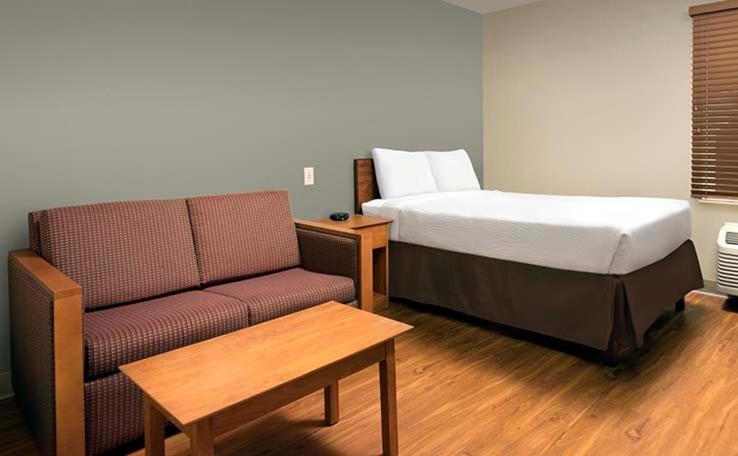WoodSpring Suites Lincoln Northeast I-80 photo 20