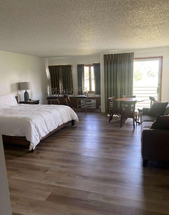 Lakeview Hills Golf & Resort photo 29