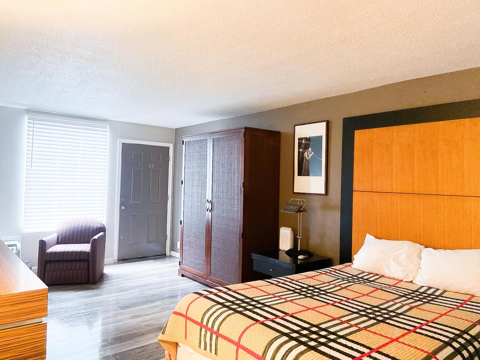 APM Inn & Suites photo 20