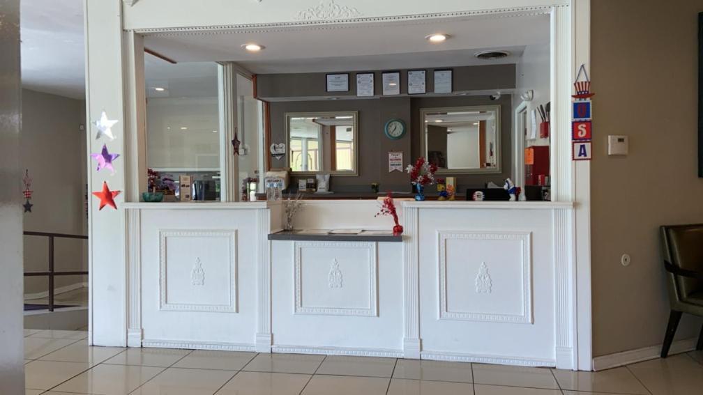 APM Inn & Suites photo 21