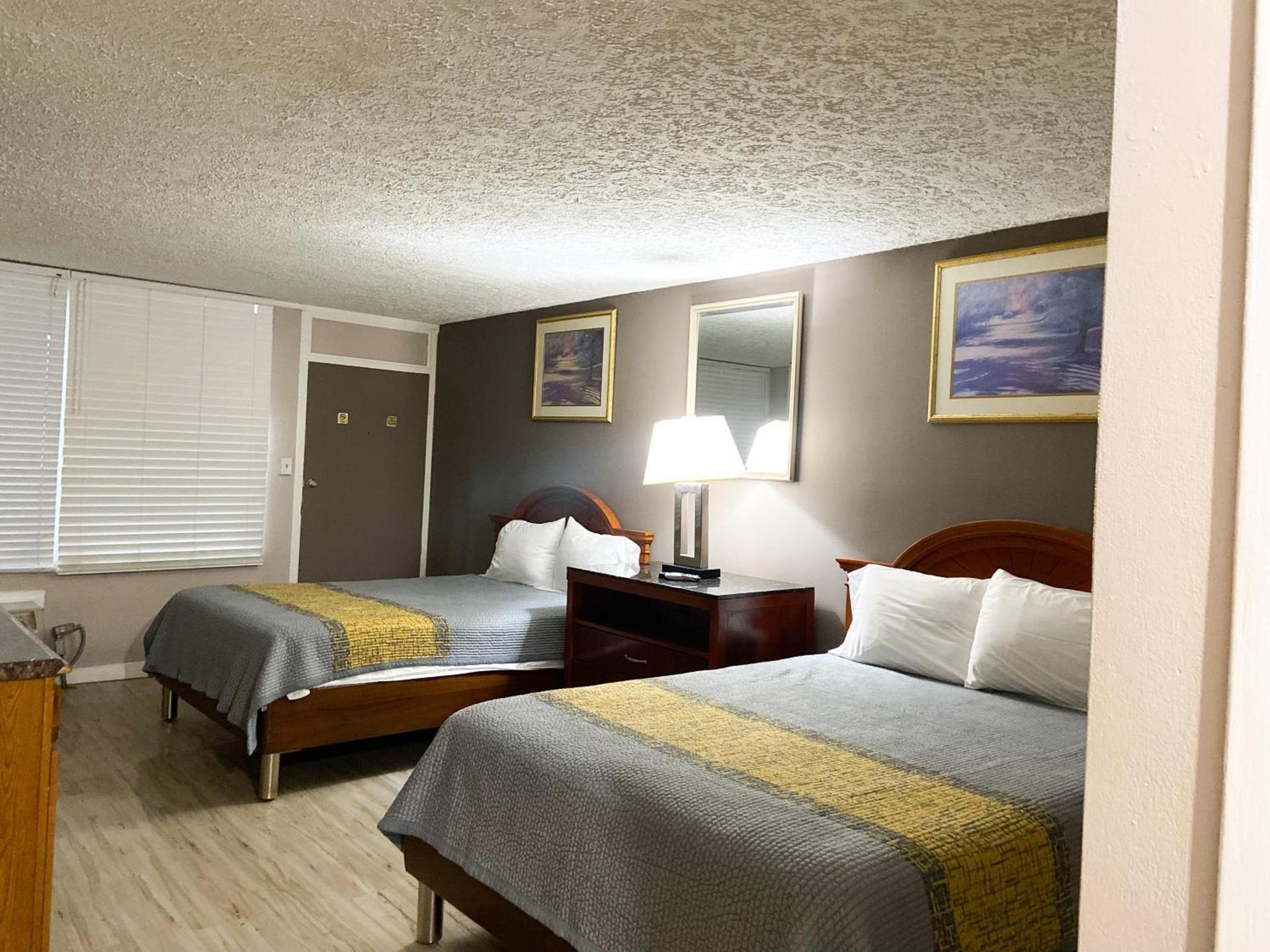 APM Inn & Suites photo 30