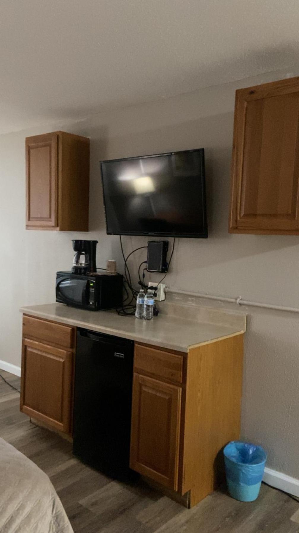 APM Inn & Suites photo 35