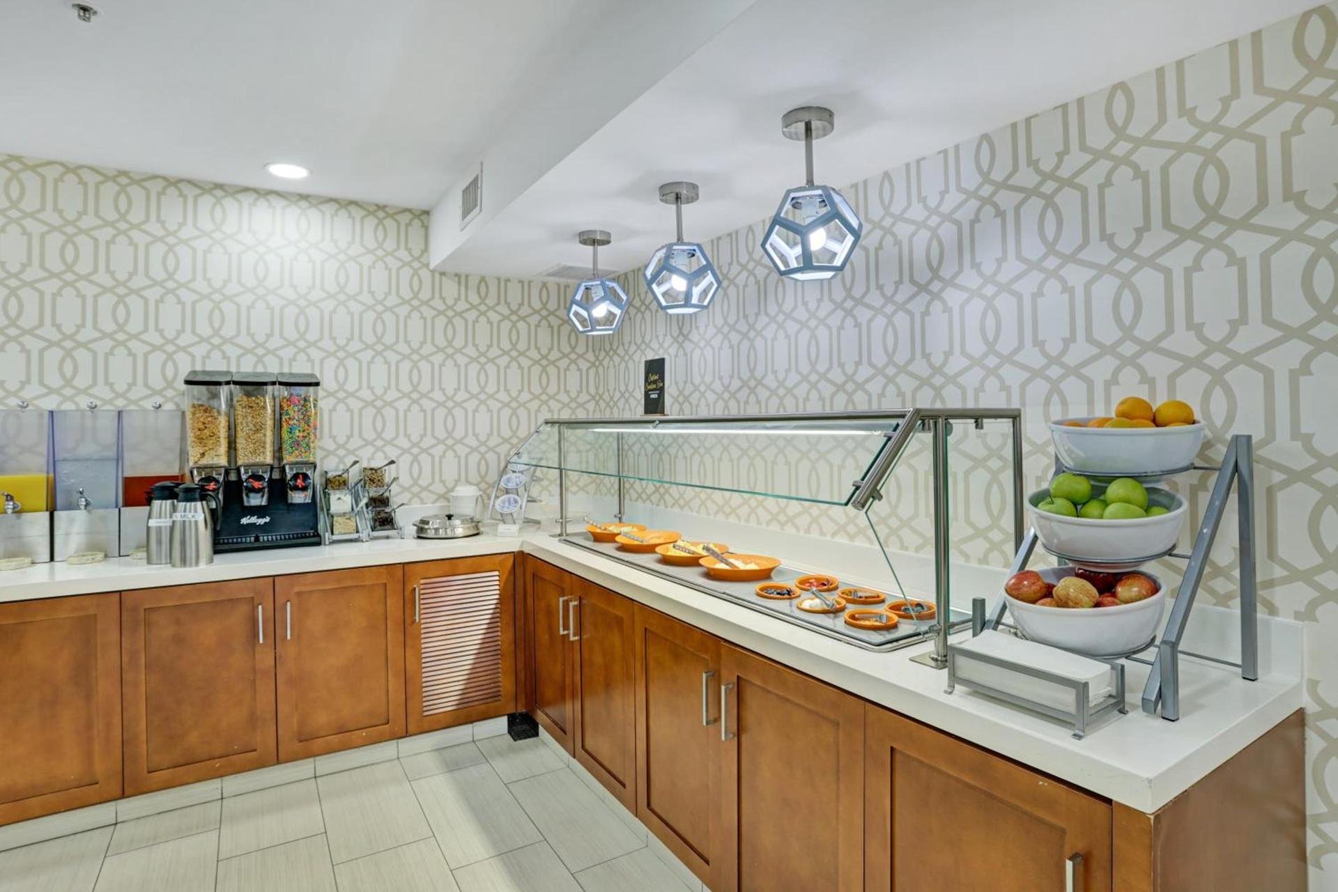 Staybridge Suites Columbia - Baltimore by IHG photo 89