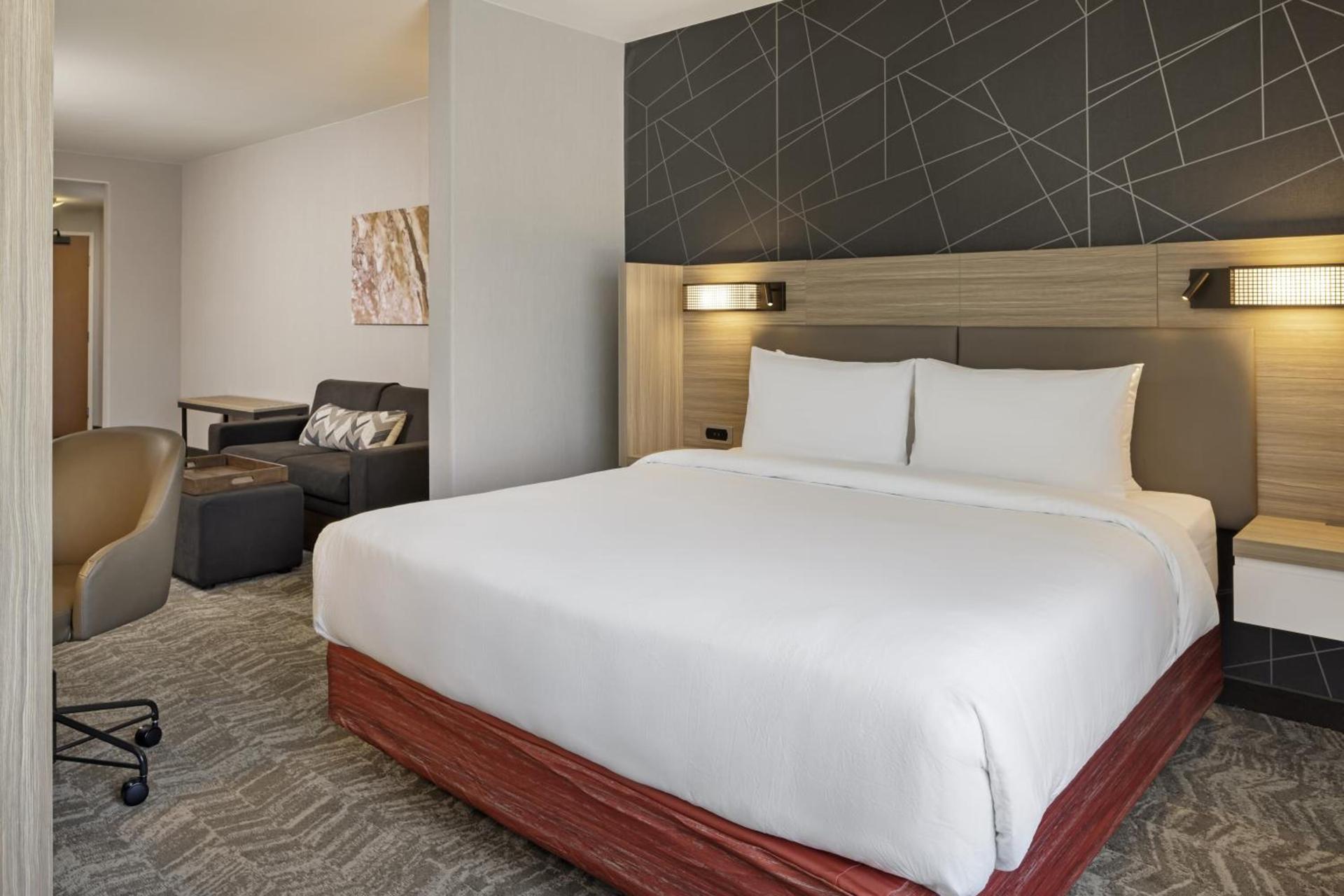 SpringHill Suites by Marriott Turlock photo 18