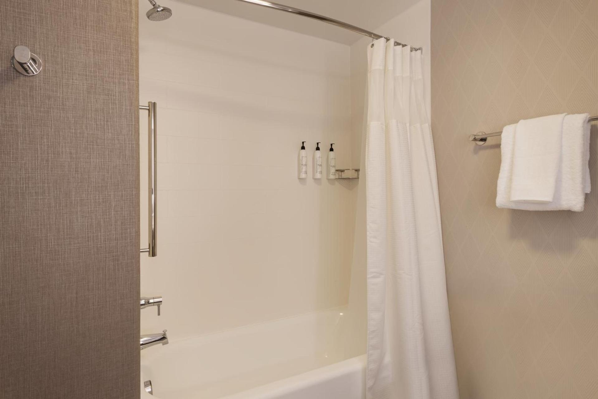 SpringHill Suites by Marriott Turlock photo 25