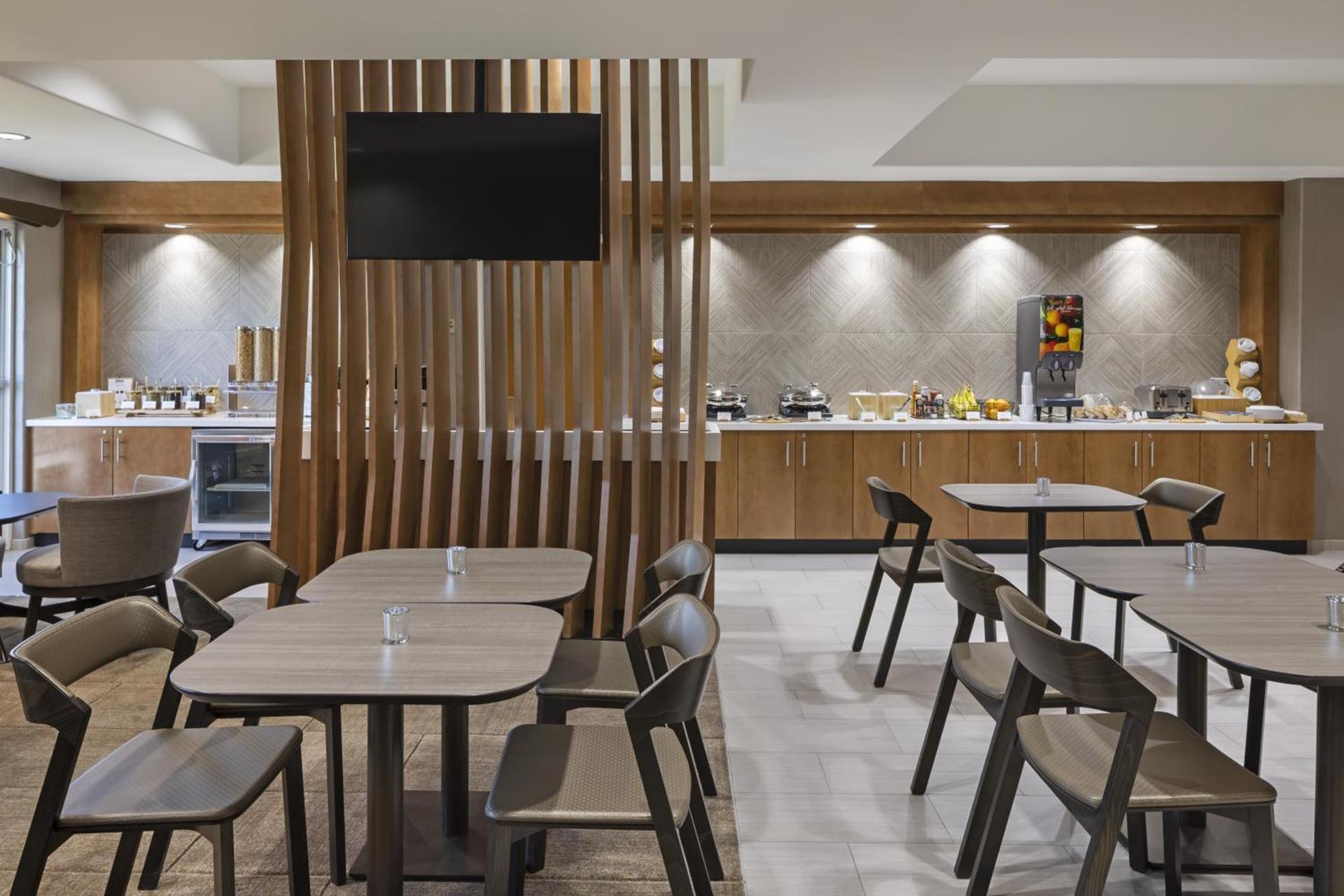 SpringHill Suites by Marriott Turlock photo 13