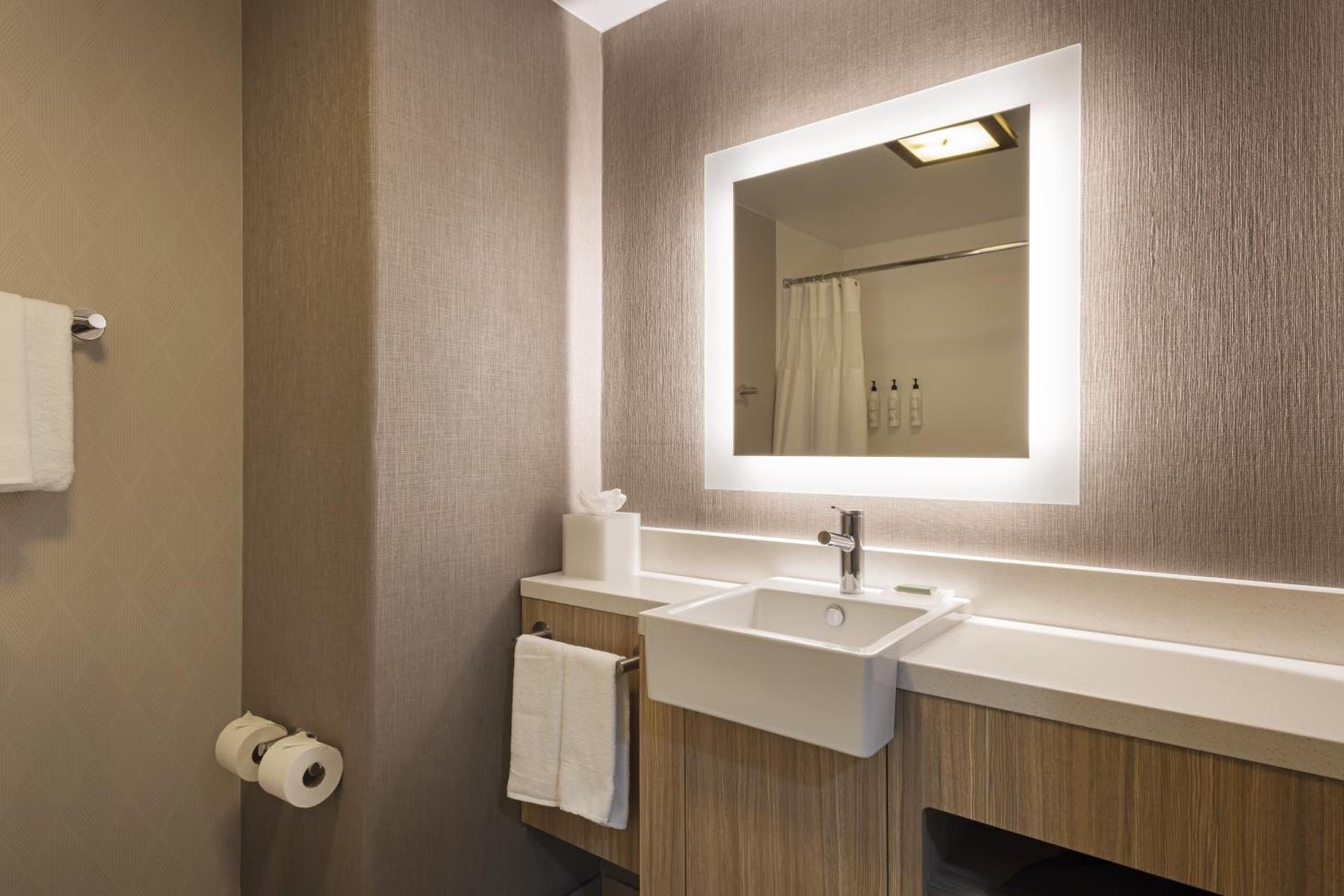 SpringHill Suites by Marriott Turlock photo 24