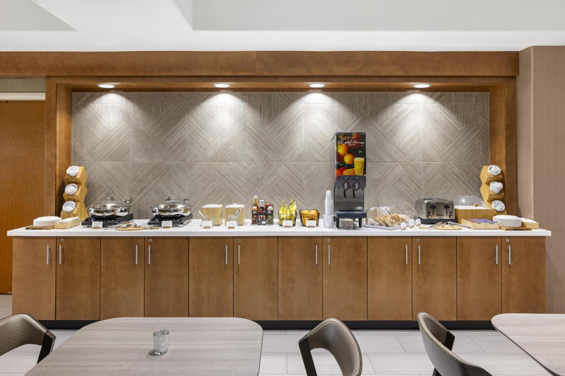 SpringHill Suites by Marriott Turlock photo 11
