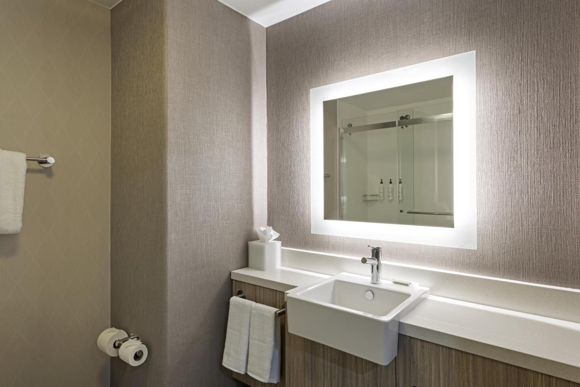 SpringHill Suites by Marriott Turlock photo 20