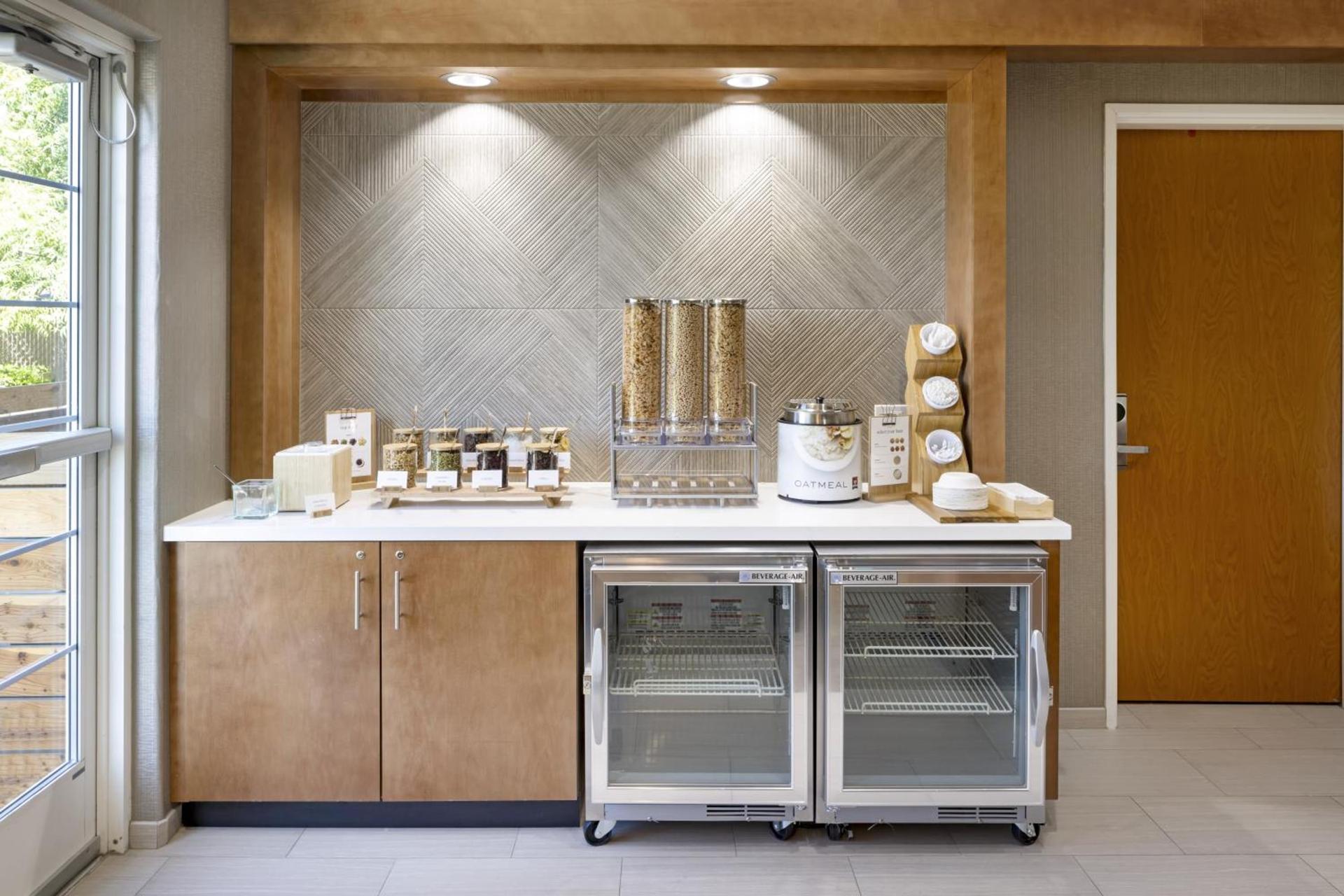 SpringHill Suites by Marriott Turlock photo 12