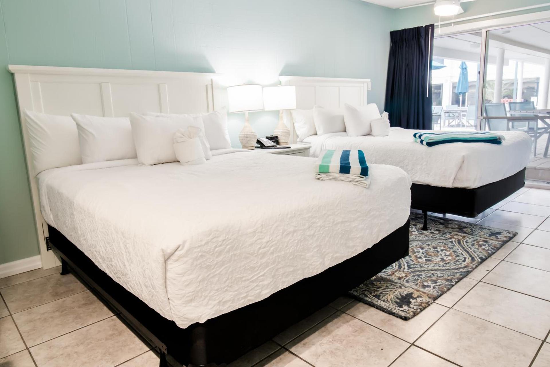 Oceanfront Litchfield Inn photo 36