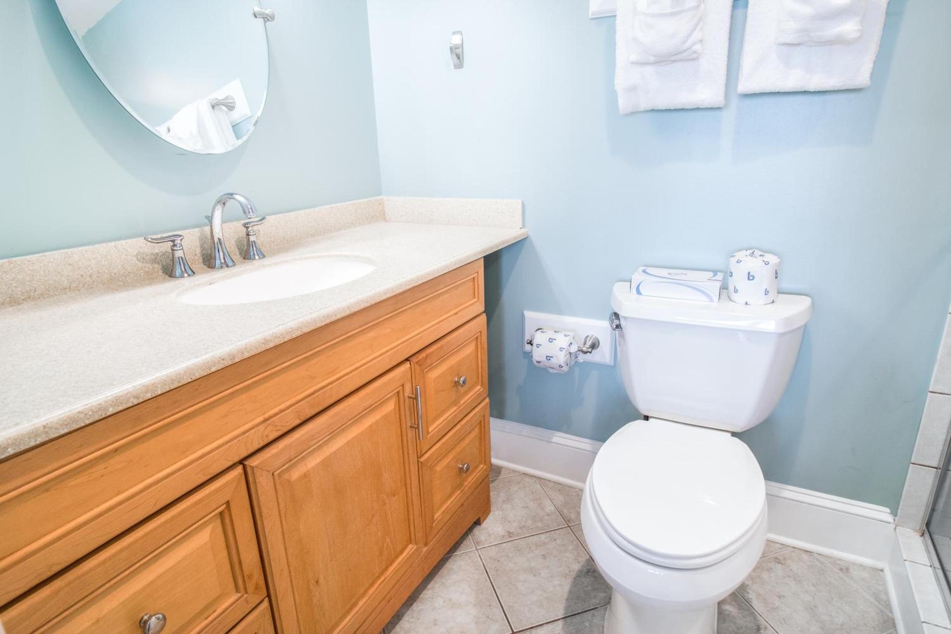 Oceanfront Litchfield Inn photo 45