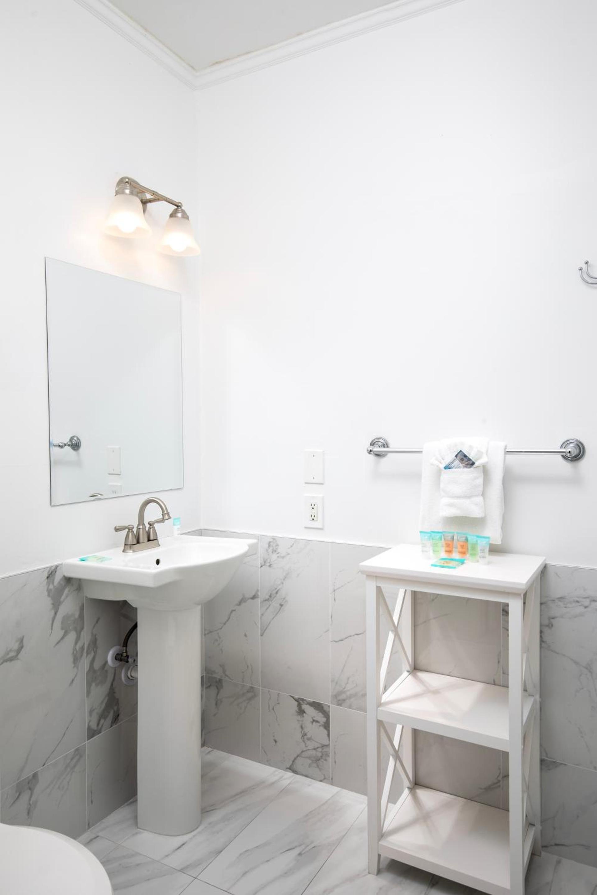 Southernmost Inn Adult Exclusive photo 45
