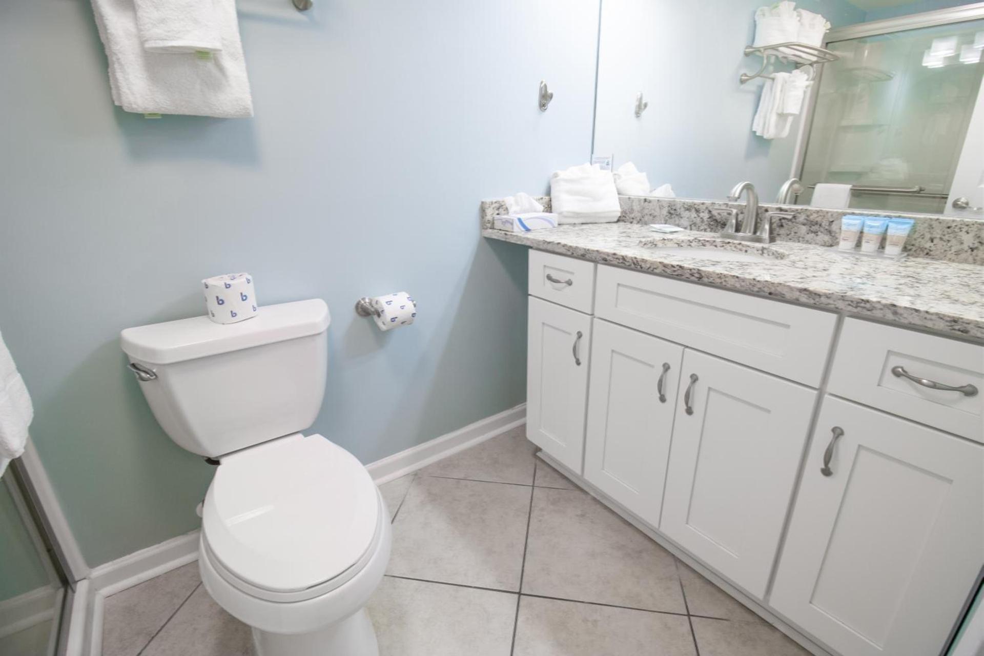 Oceanfront Litchfield Inn photo 46