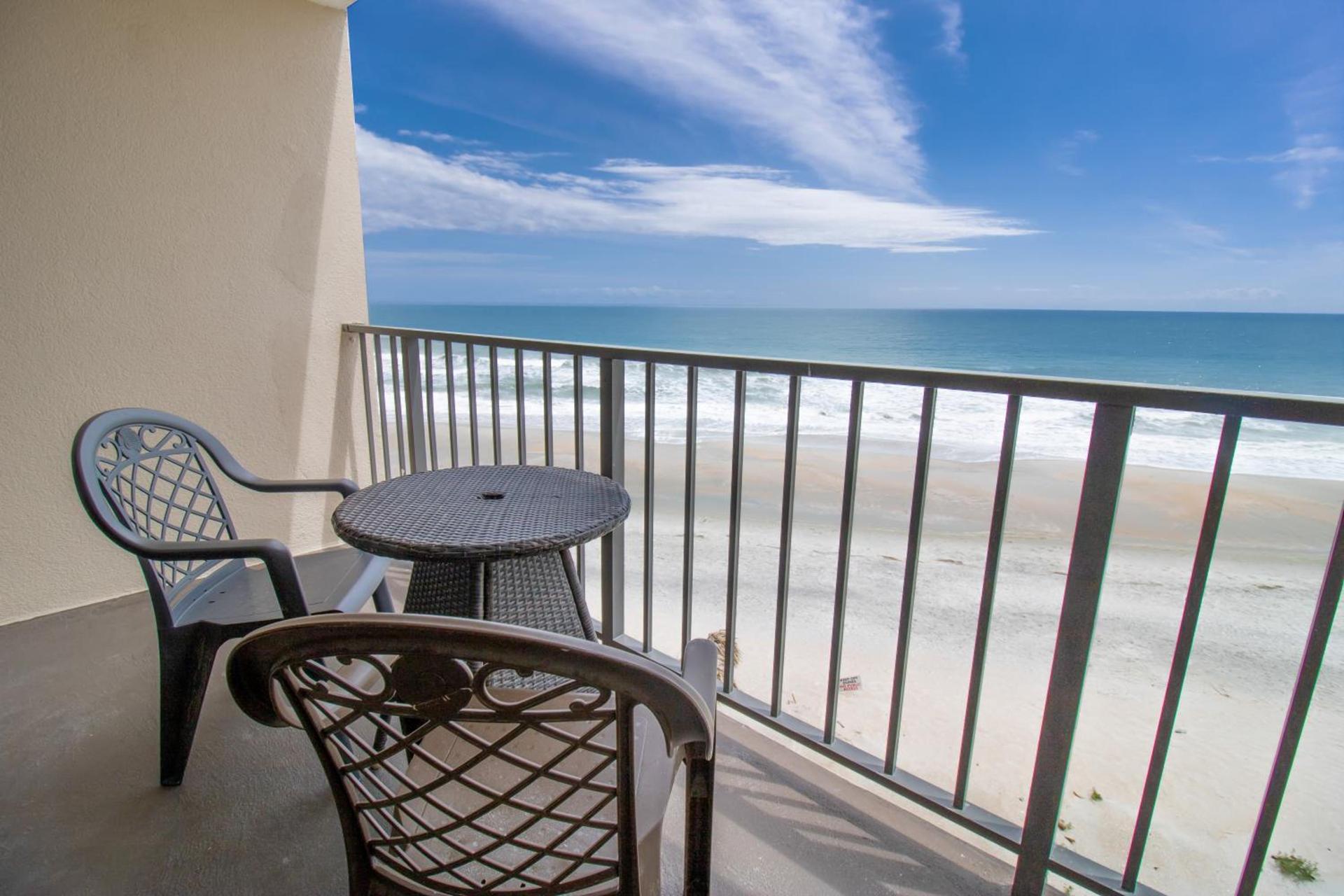 Oceanfront Litchfield Inn photo 52