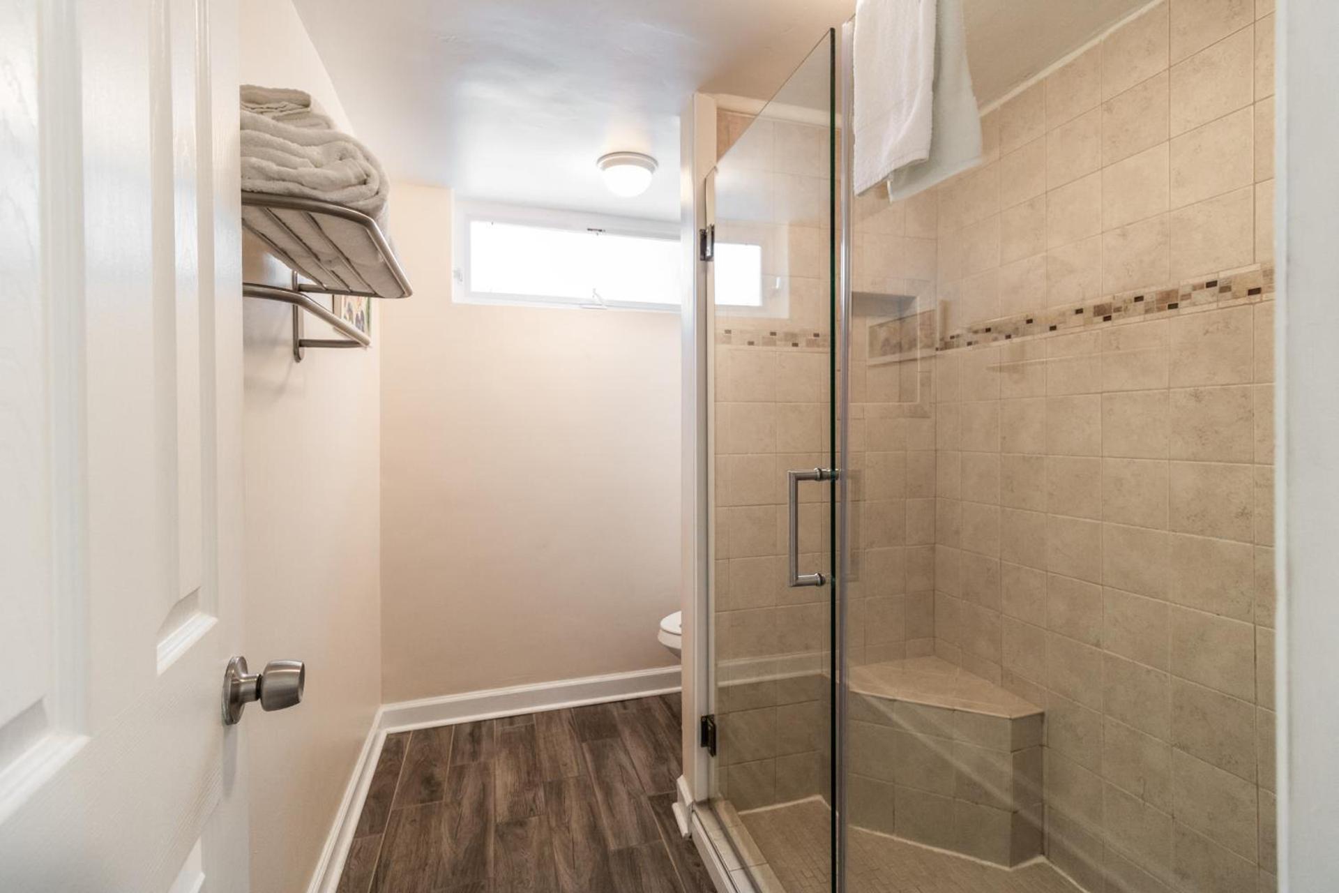 Oceanfront Litchfield Inn photo 60