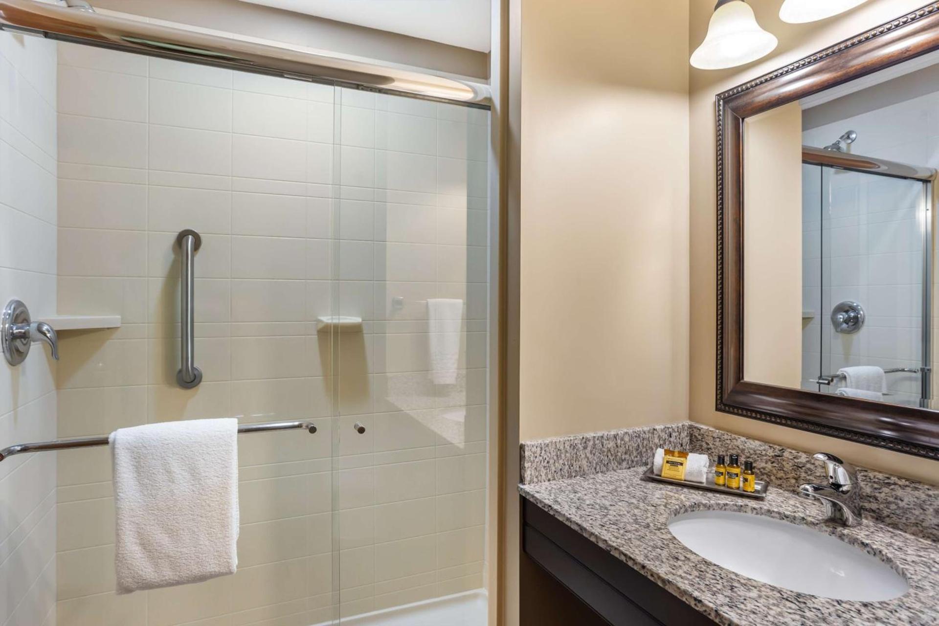 Best Western Plus Intercourse Village Inn photo 19