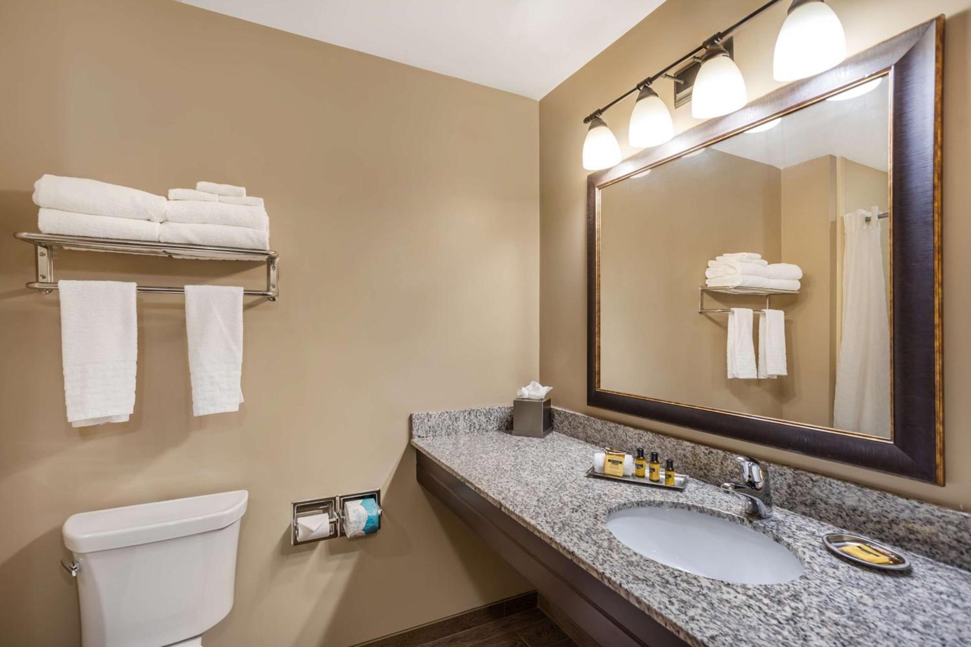 Best Western Plus Intercourse Village Inn photo 23