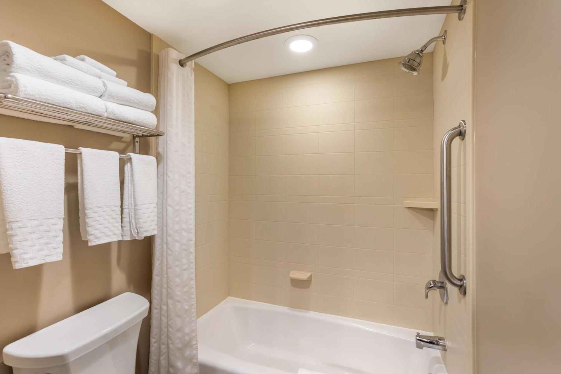 Best Western Plus Intercourse Village Inn photo 26
