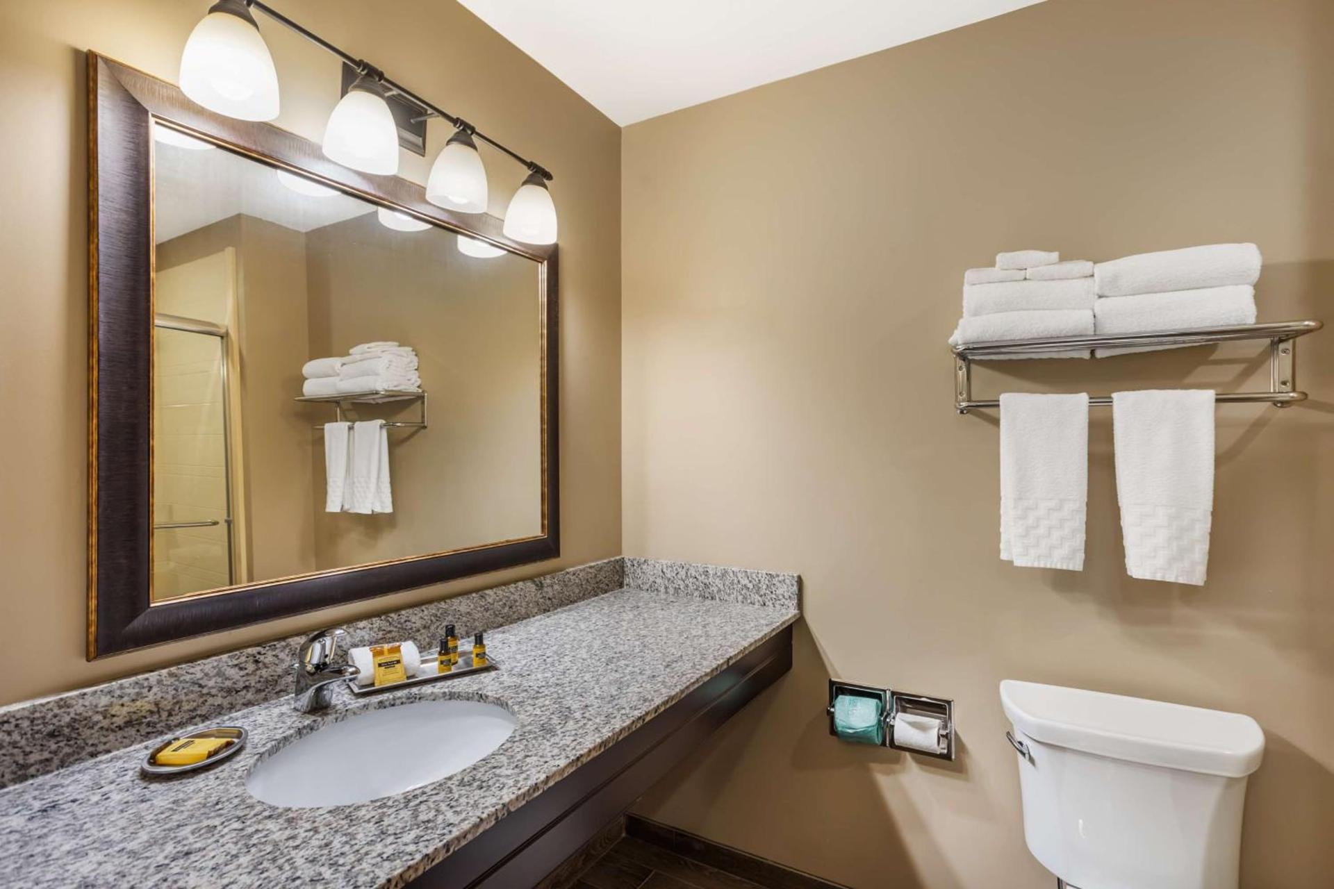 Best Western Plus Intercourse Village Inn photo 36