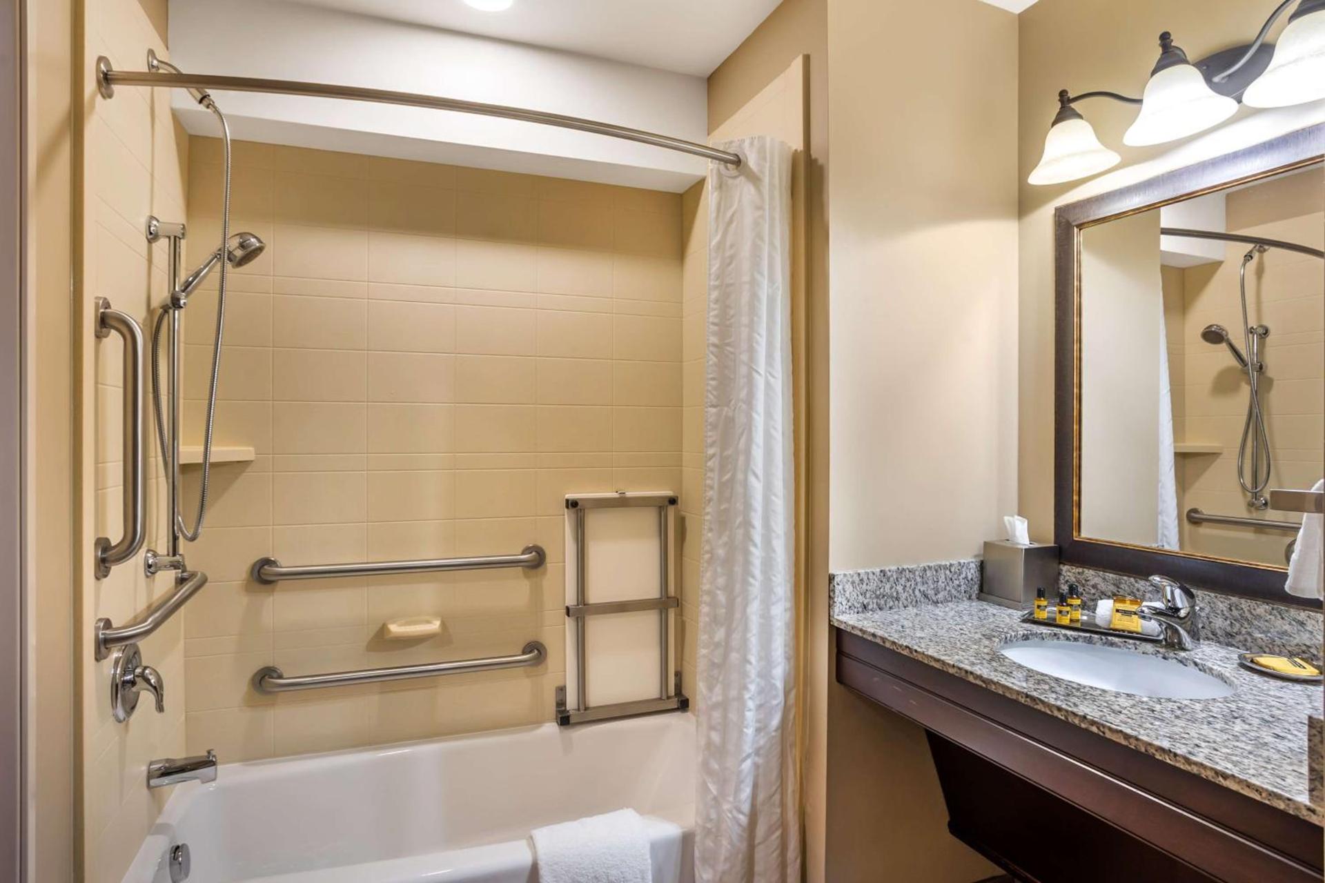 Best Western Plus Intercourse Village Inn photo 50