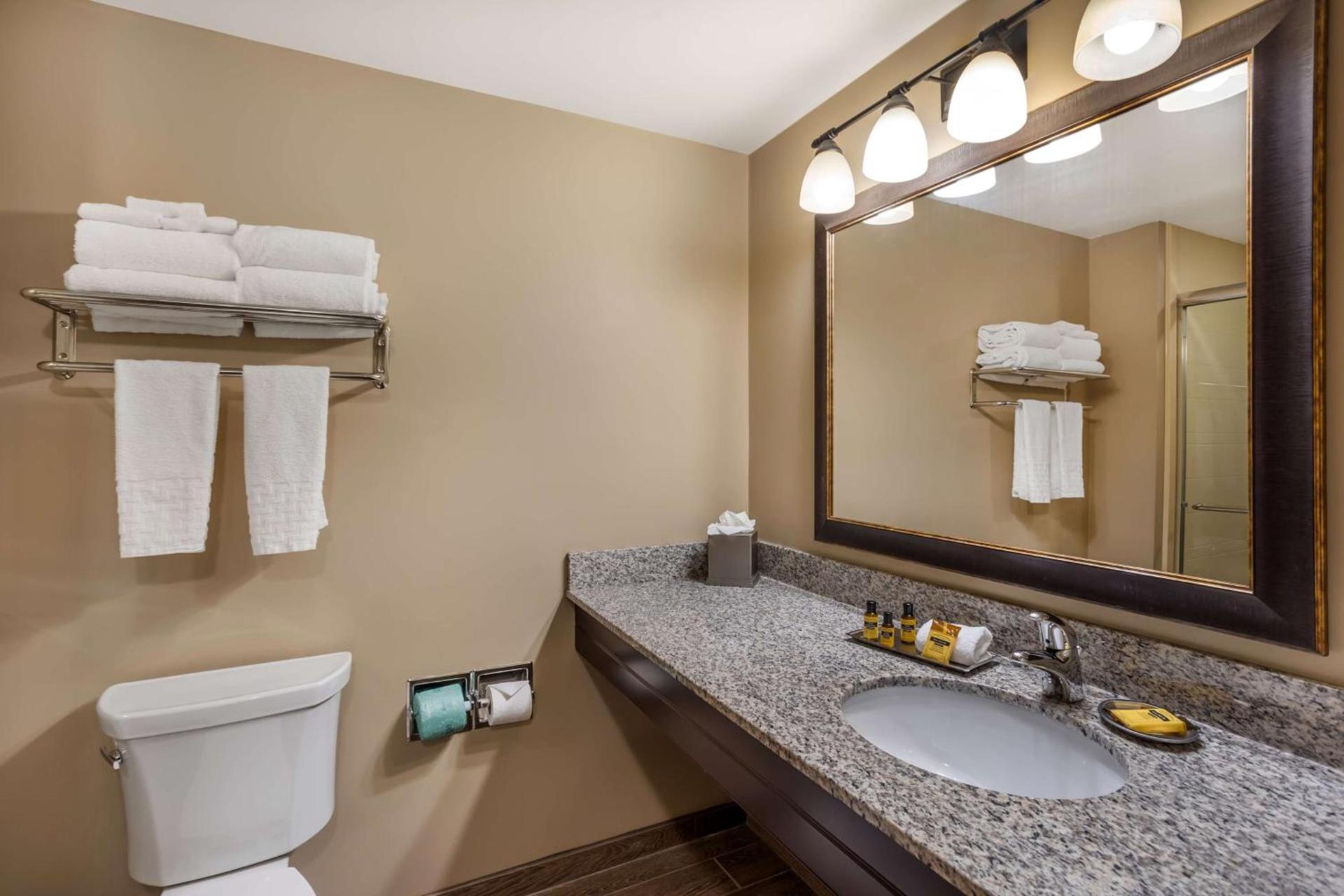 Best Western Plus Intercourse Village Inn photo 62