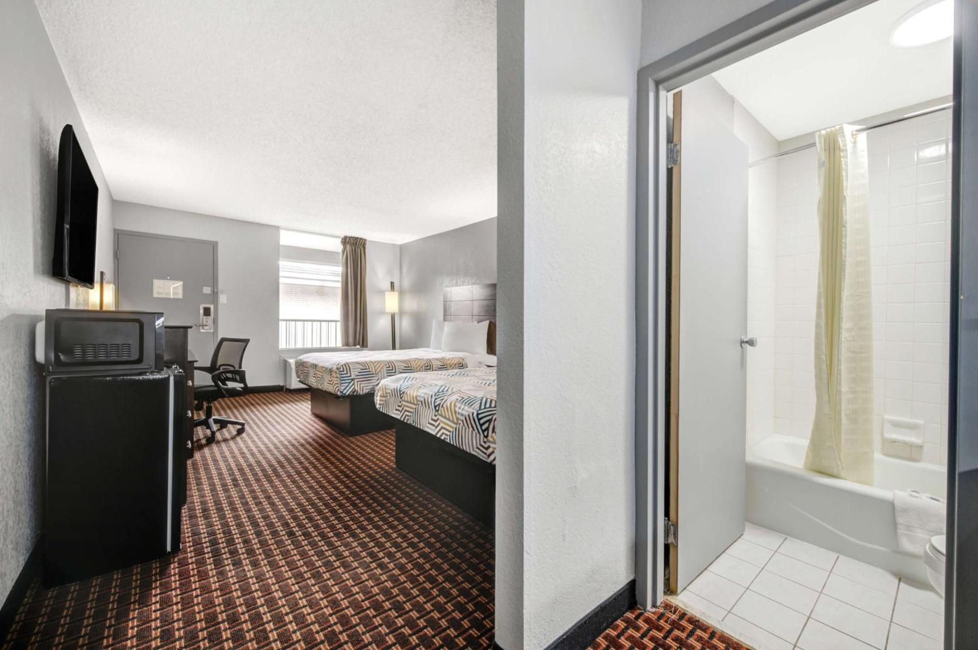 Motel 6 Chickasha, OK photo 11