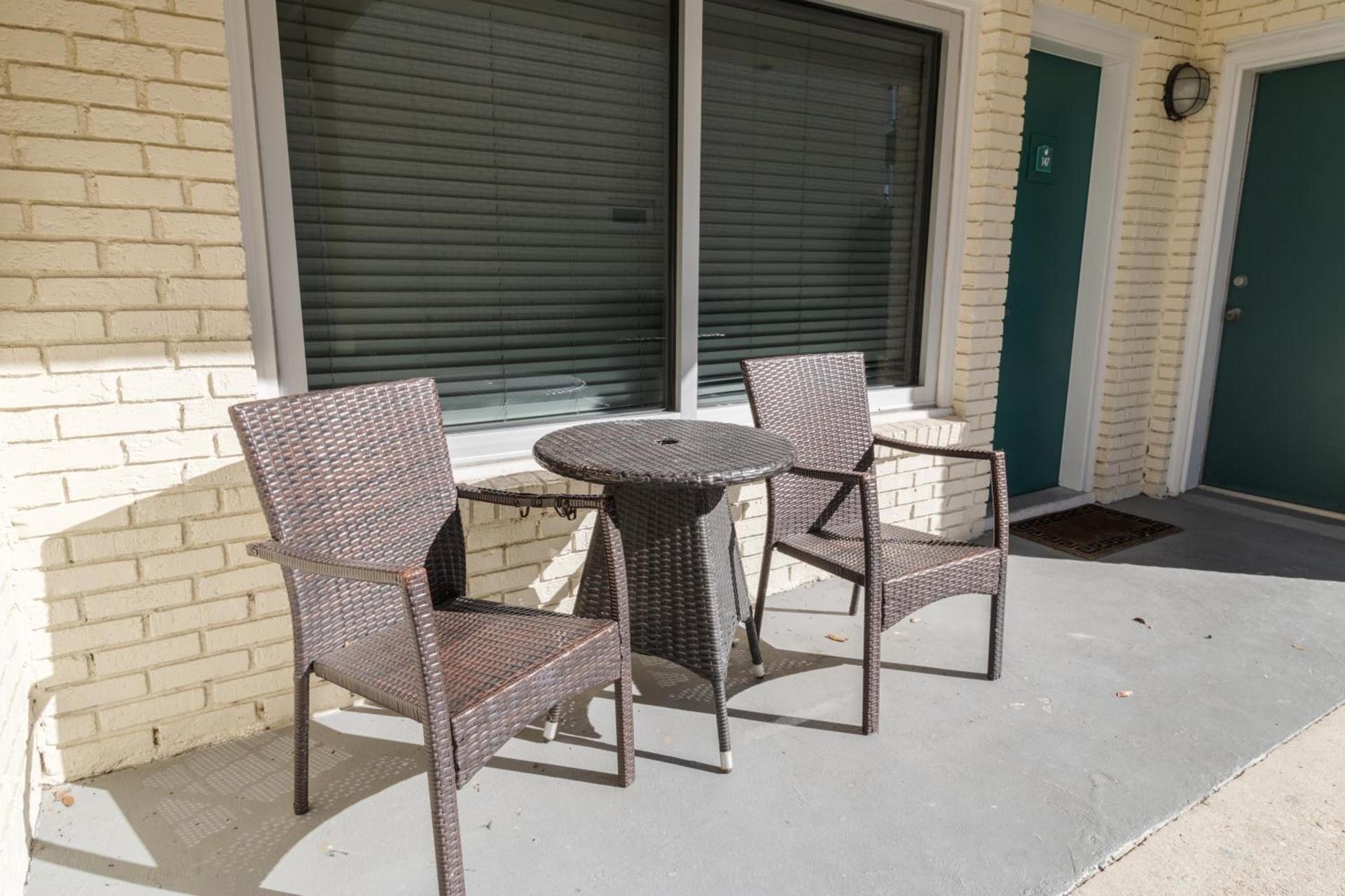 Oceanfront Litchfield Inn photo 72