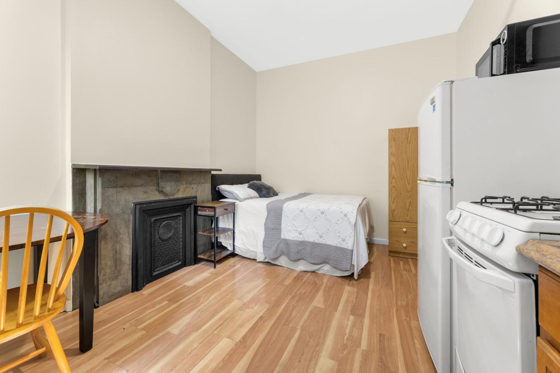 West 30th Street Guest House photo 26