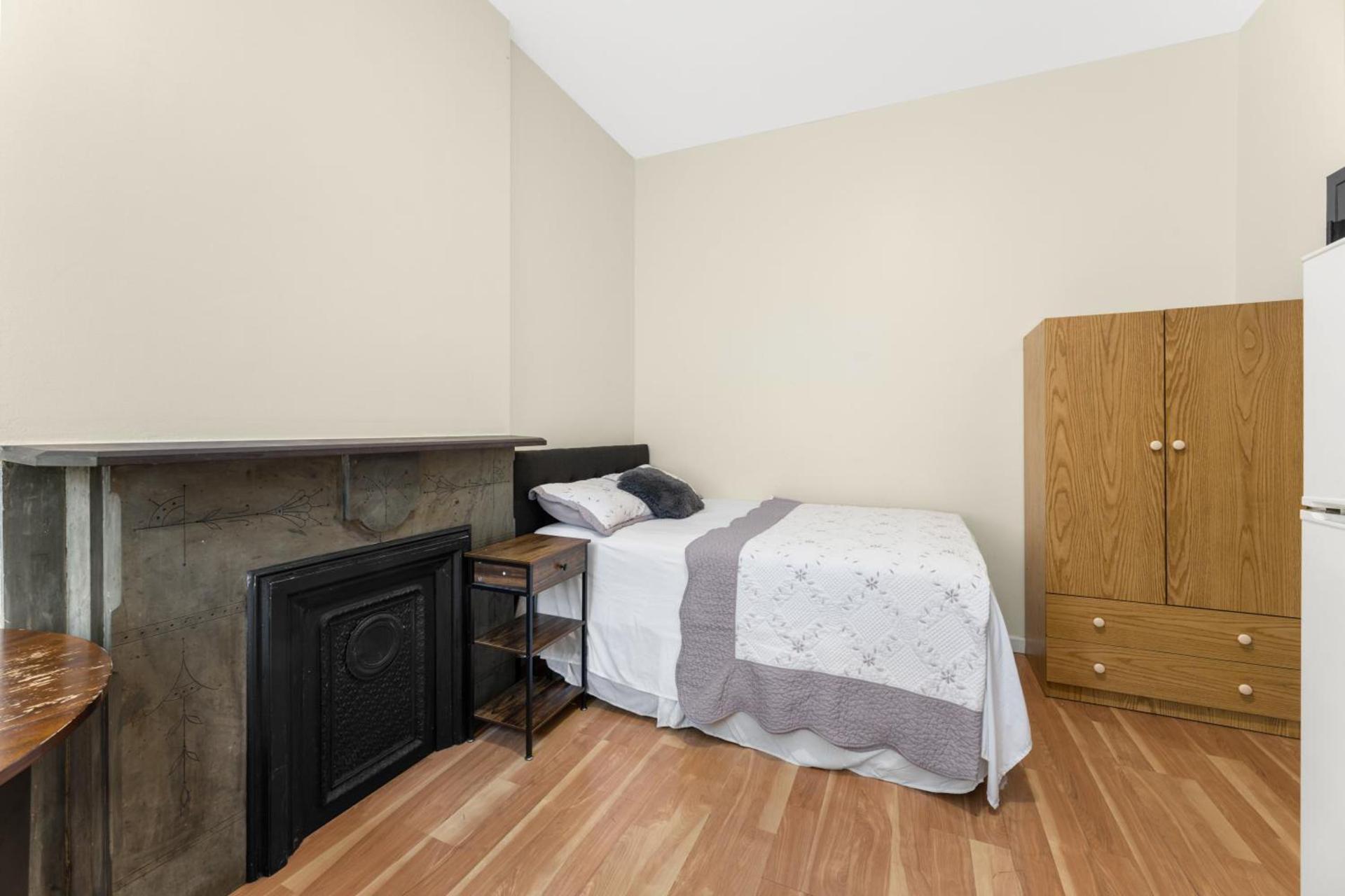 West 30th Street Guest House photo 27