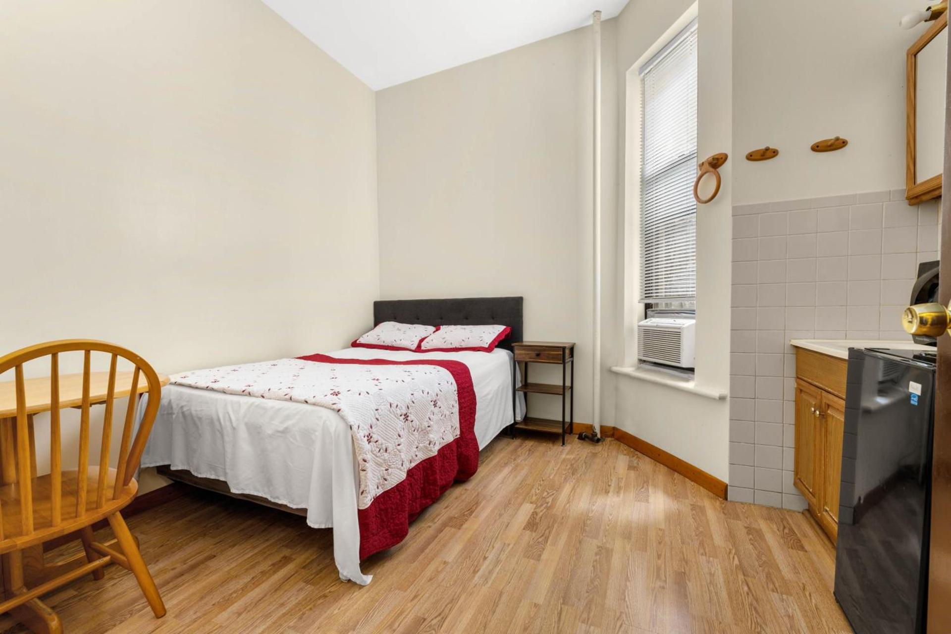 West 30th Street Guest House photo 21