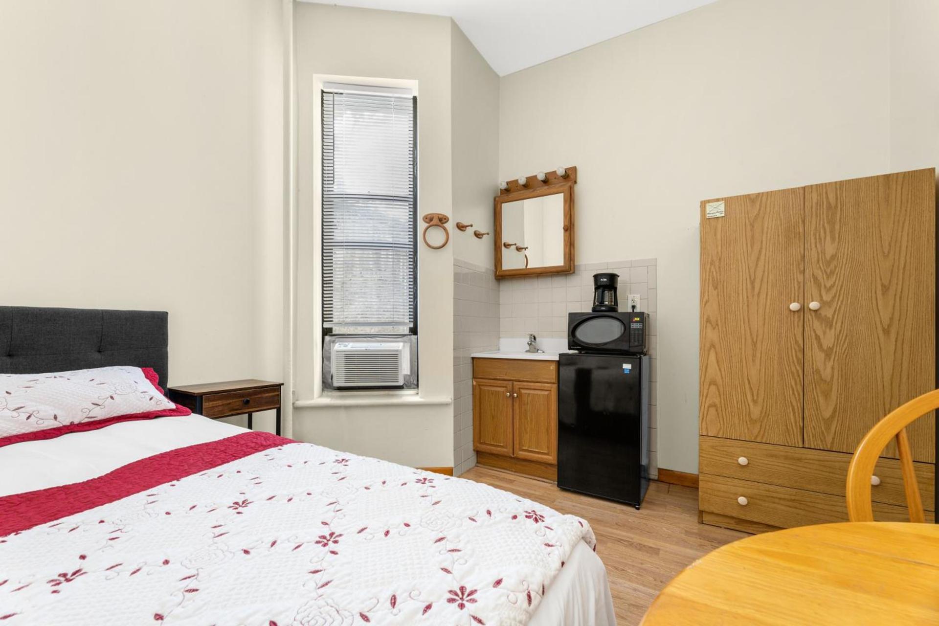 West 30th Street Guest House photo 22