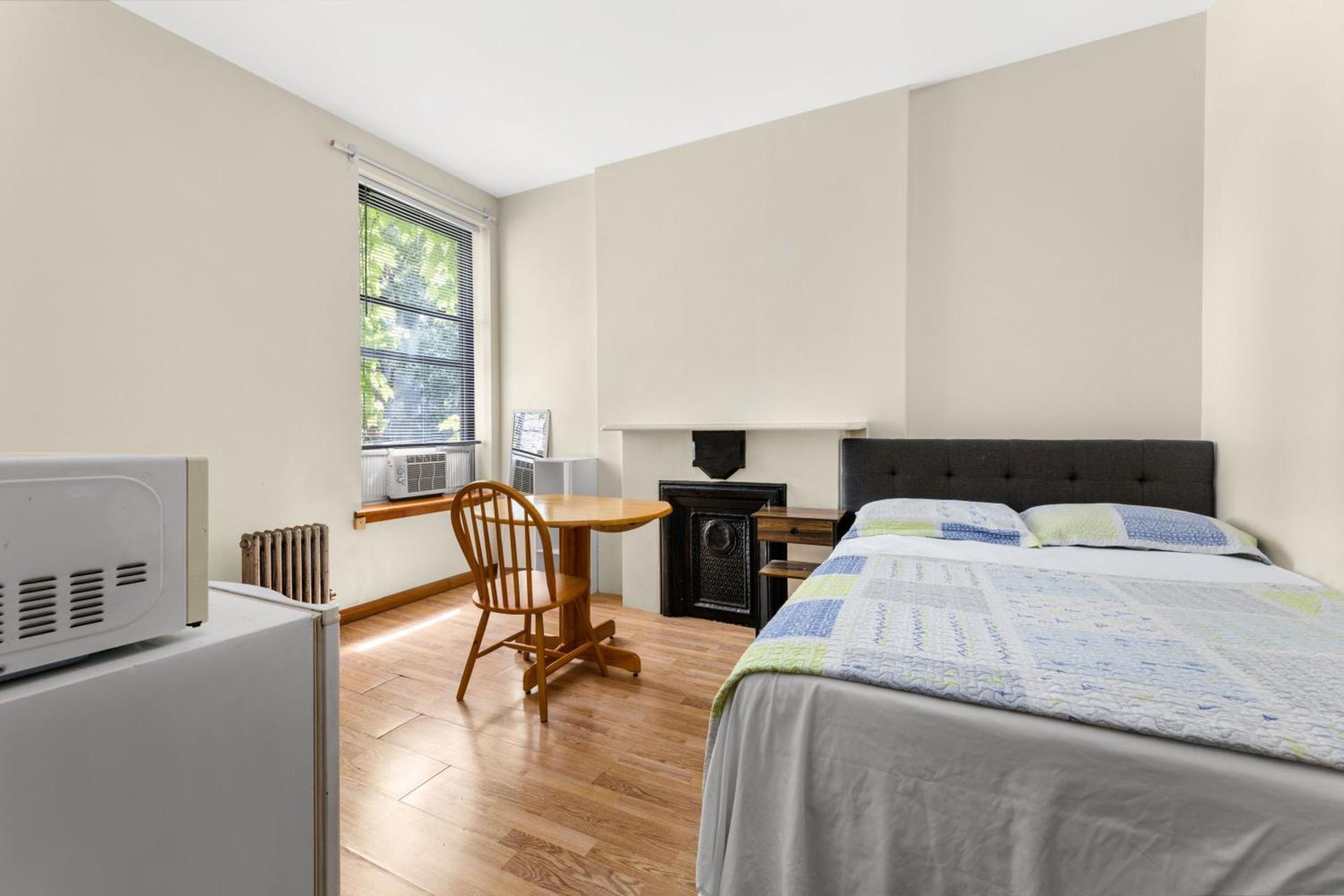 West 30th Street Guest House photo 17