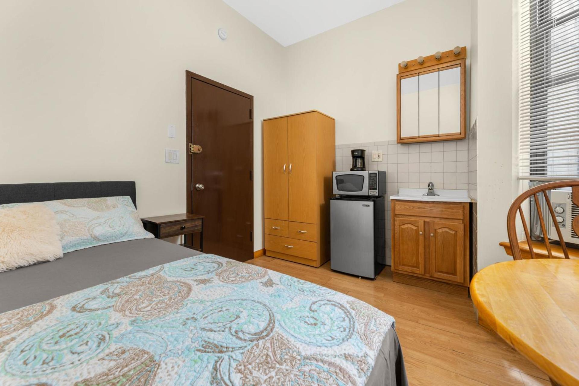 West 30th Street Guest House photo 14