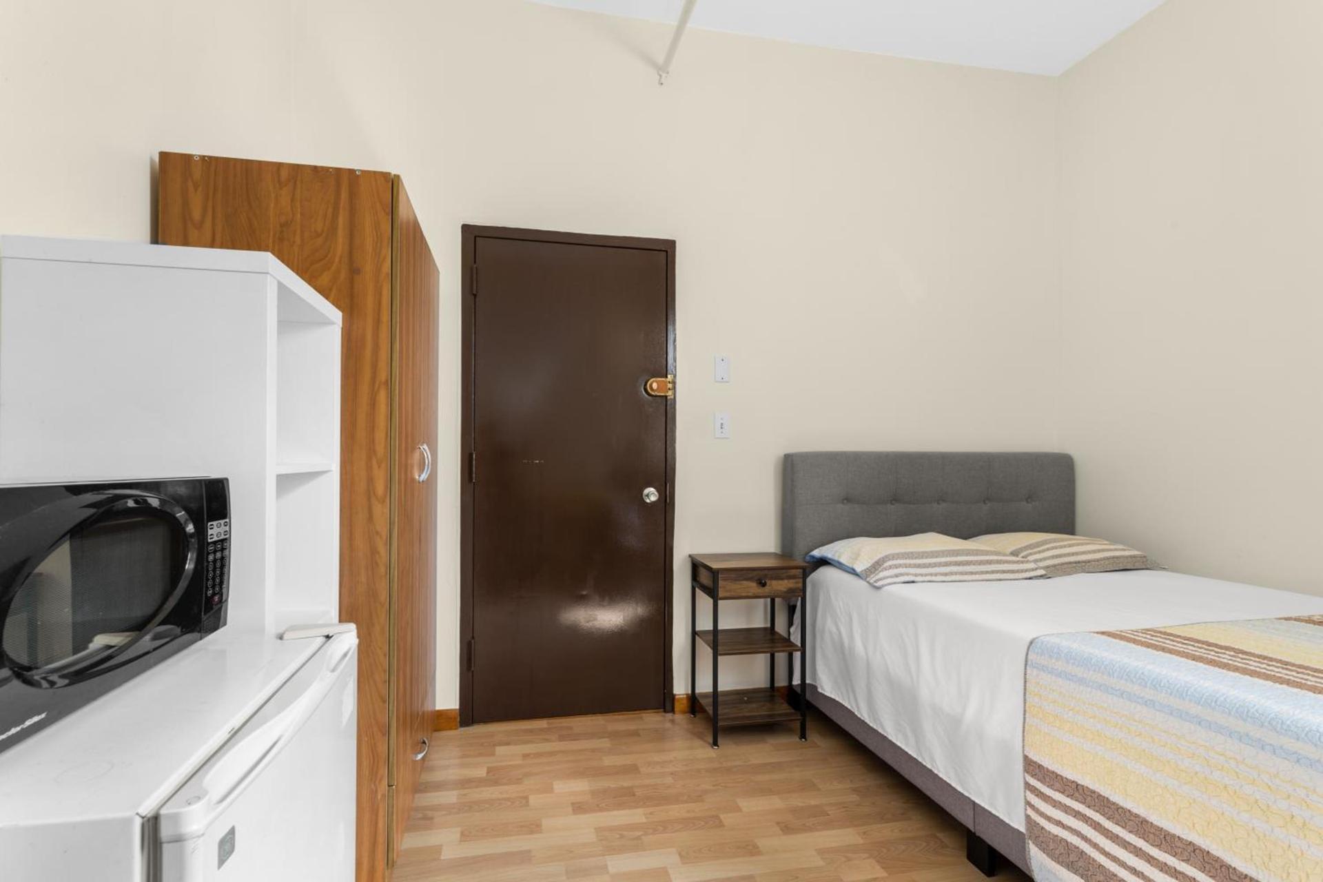 West 30th Street Guest House photo 9