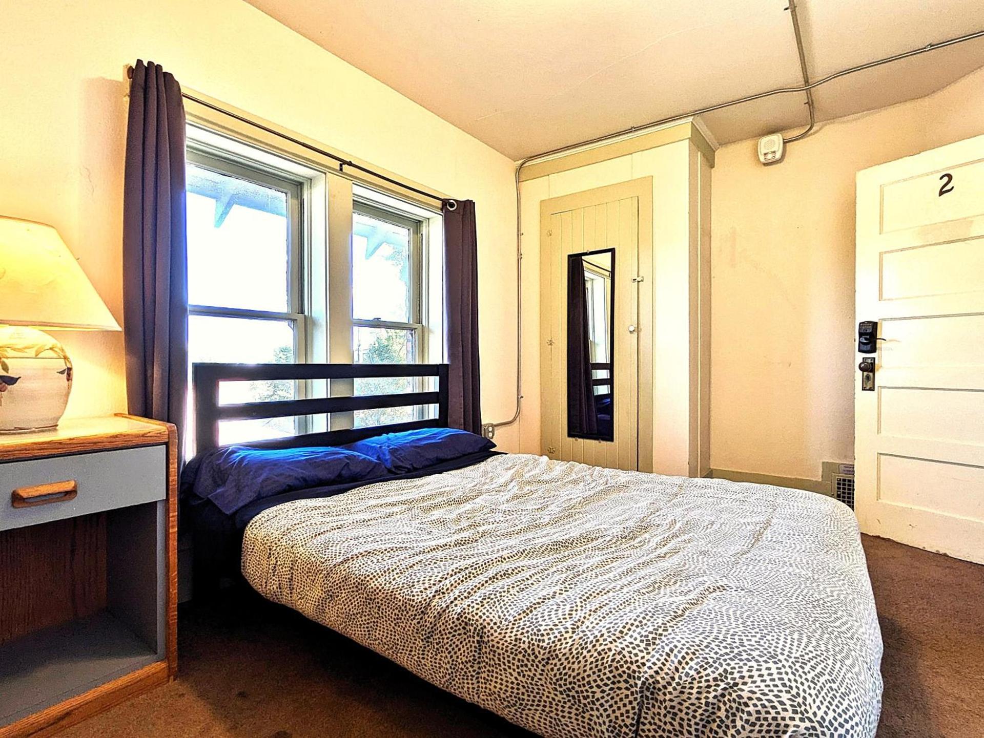 Bunk & Brew Historic Lucas House - Hostel photo 25