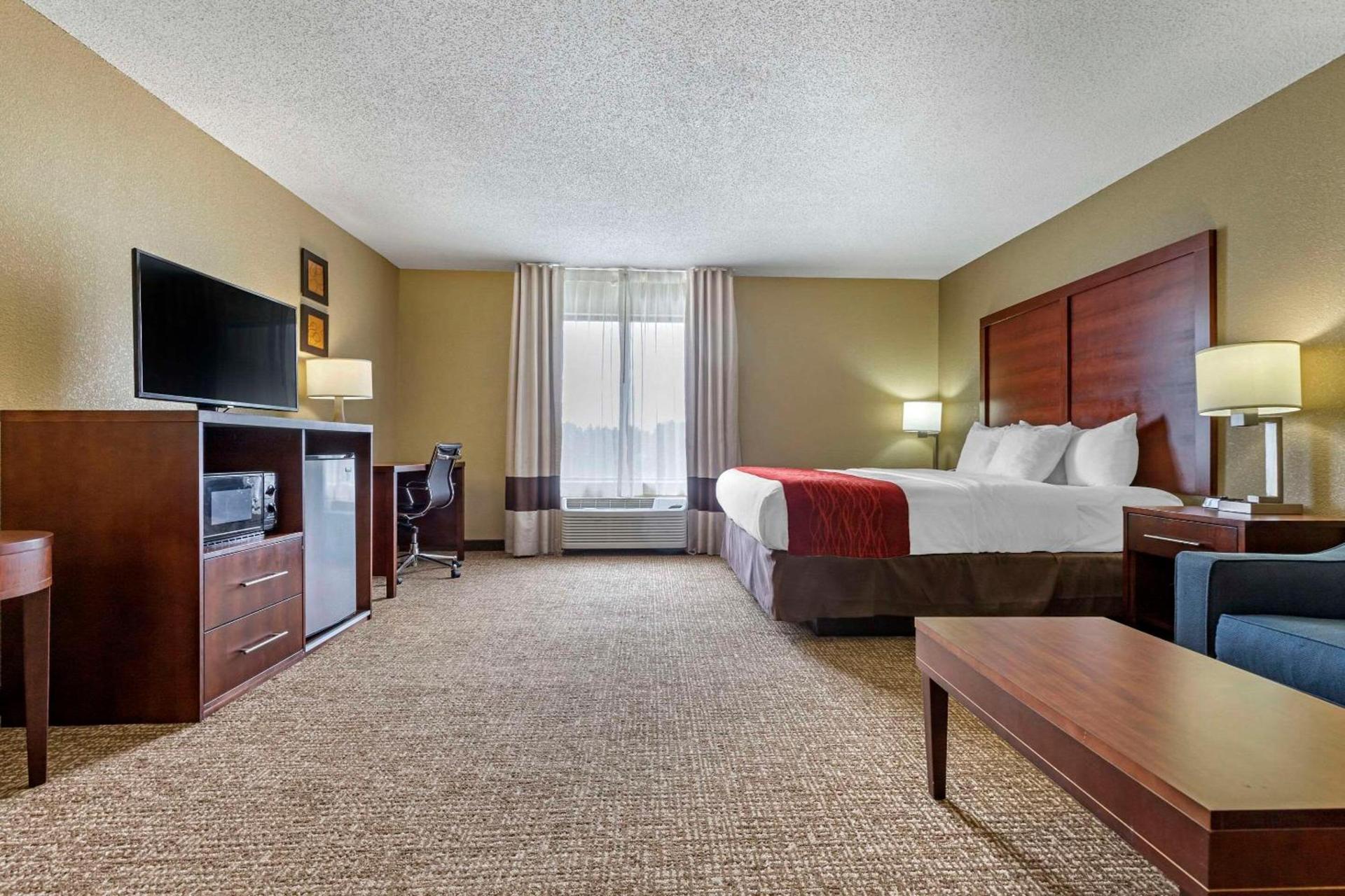 Comfort Inn & Suites Mocksville I-40 photo 7