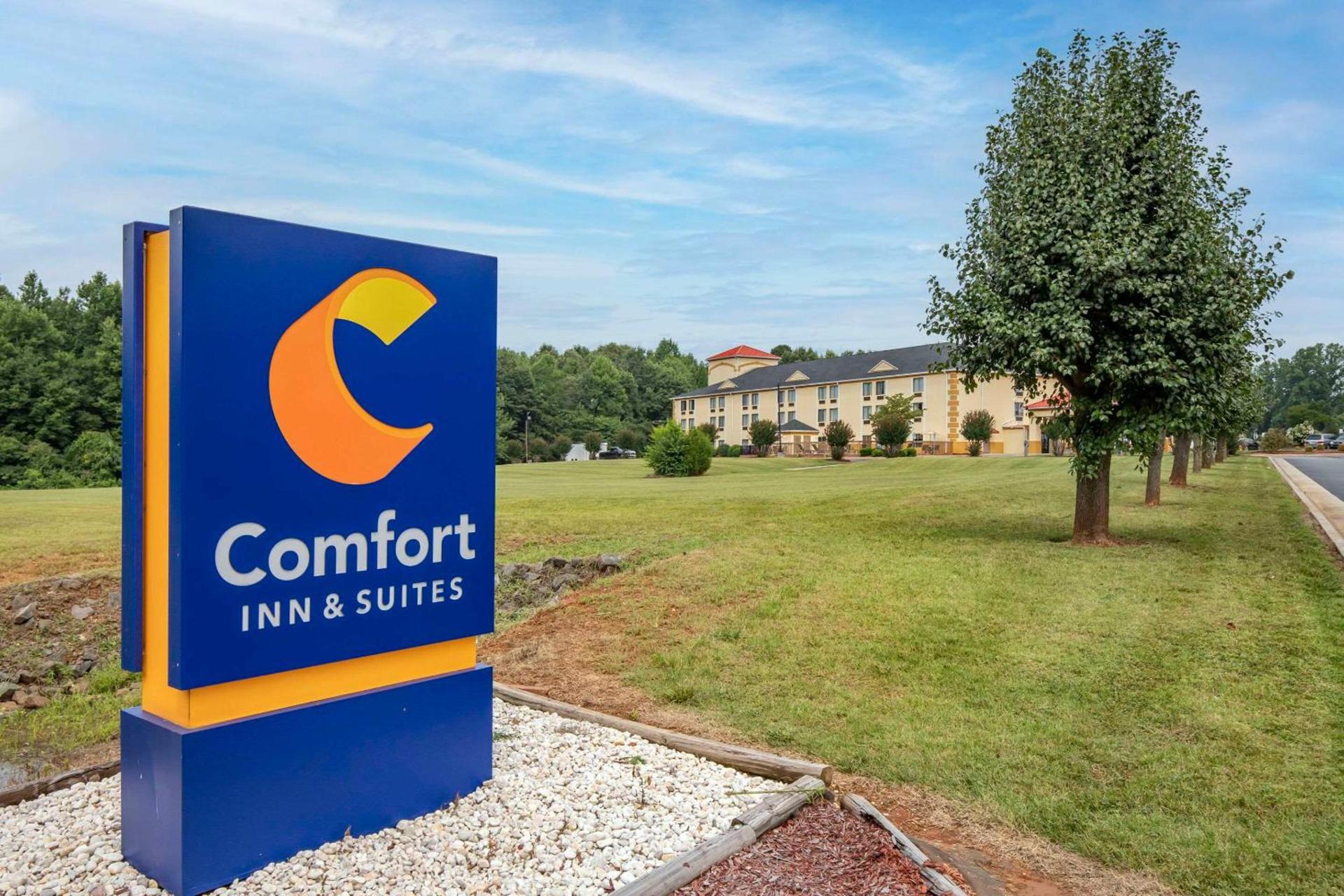 Comfort Inn & Suites Mocksville I-40 photo 2