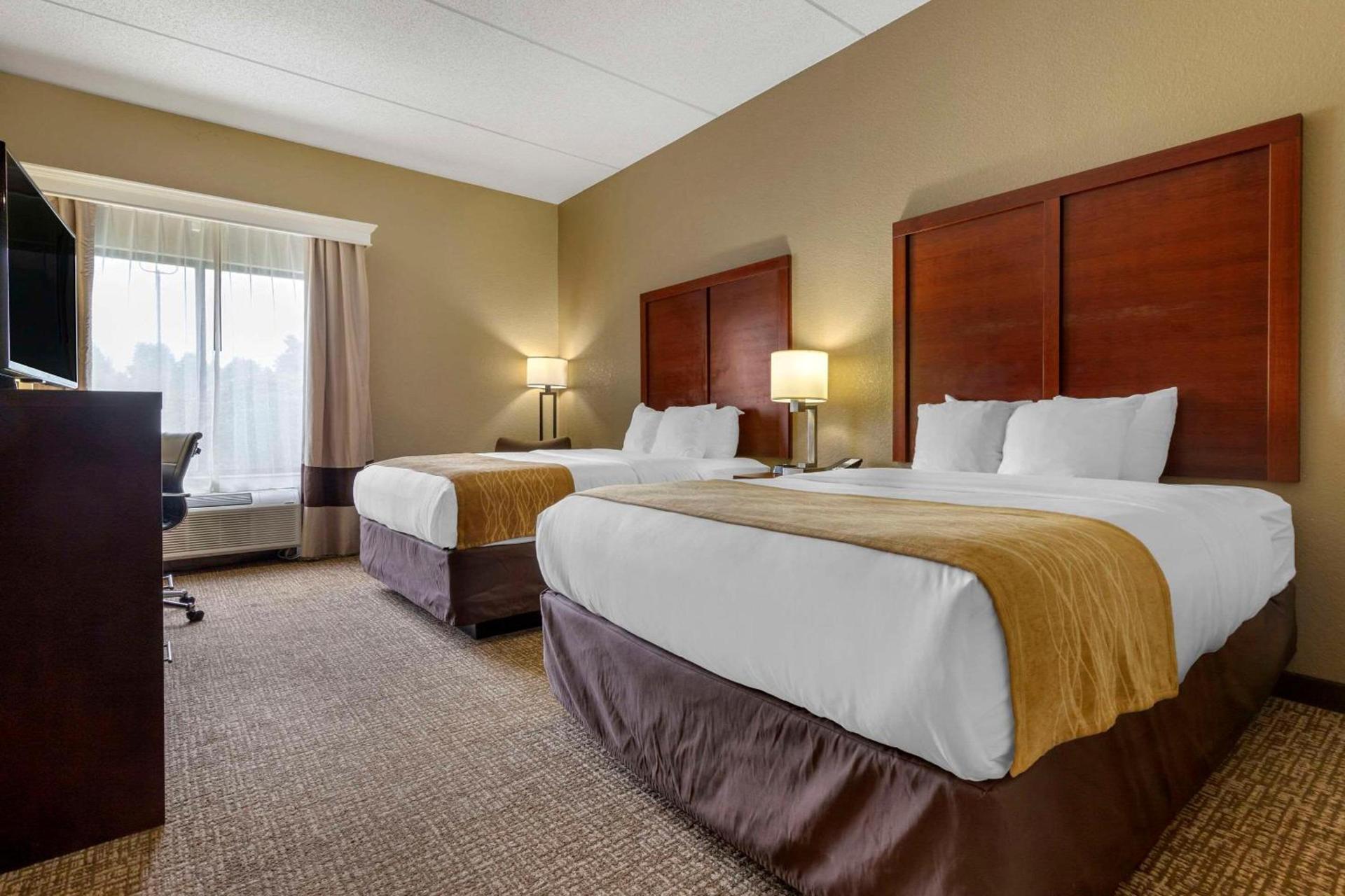 Comfort Inn & Suites Mocksville I-40 photo 11
