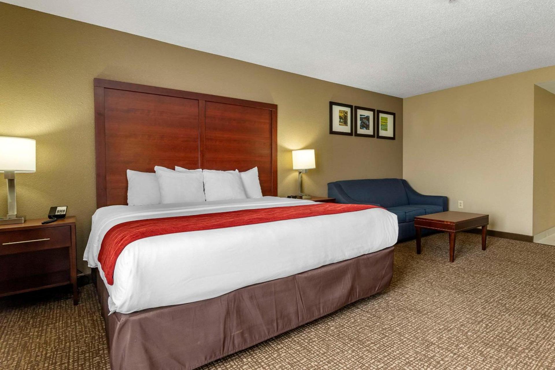 Comfort Inn & Suites Mocksville I-40 photo 10