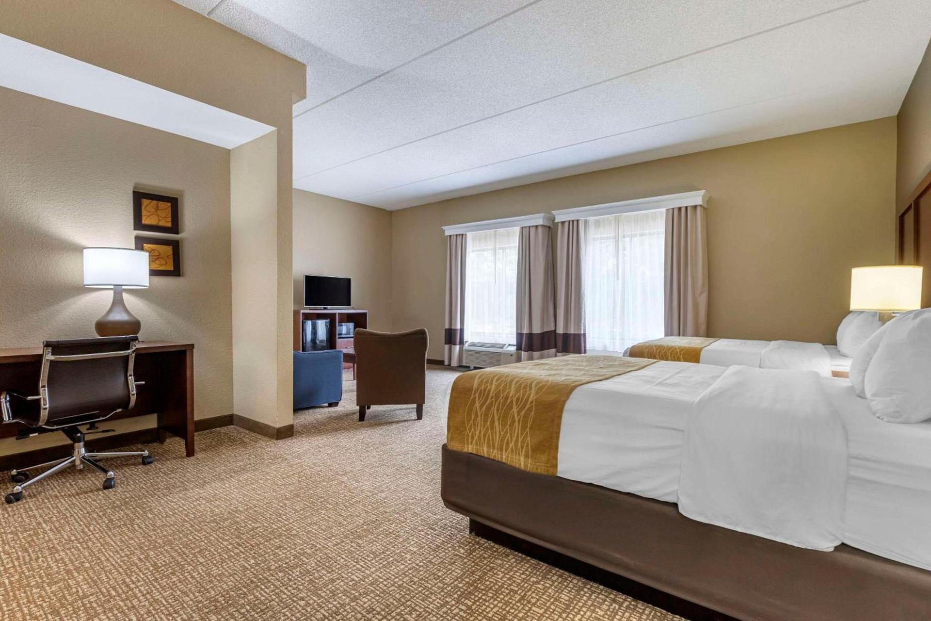 Comfort Inn & Suites Mocksville I-40 photo 23