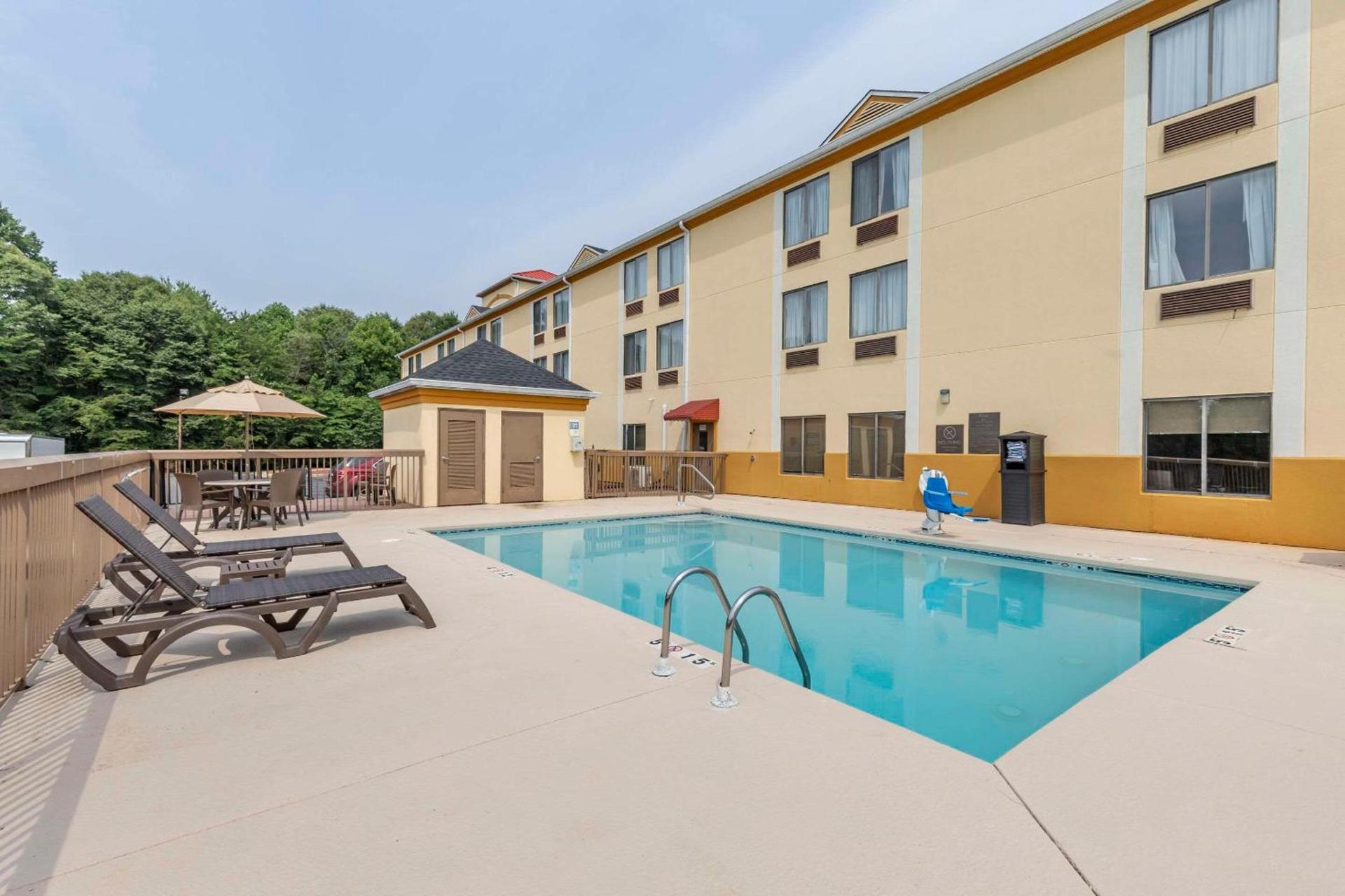 Comfort Inn & Suites Mocksville I-40 photo 30