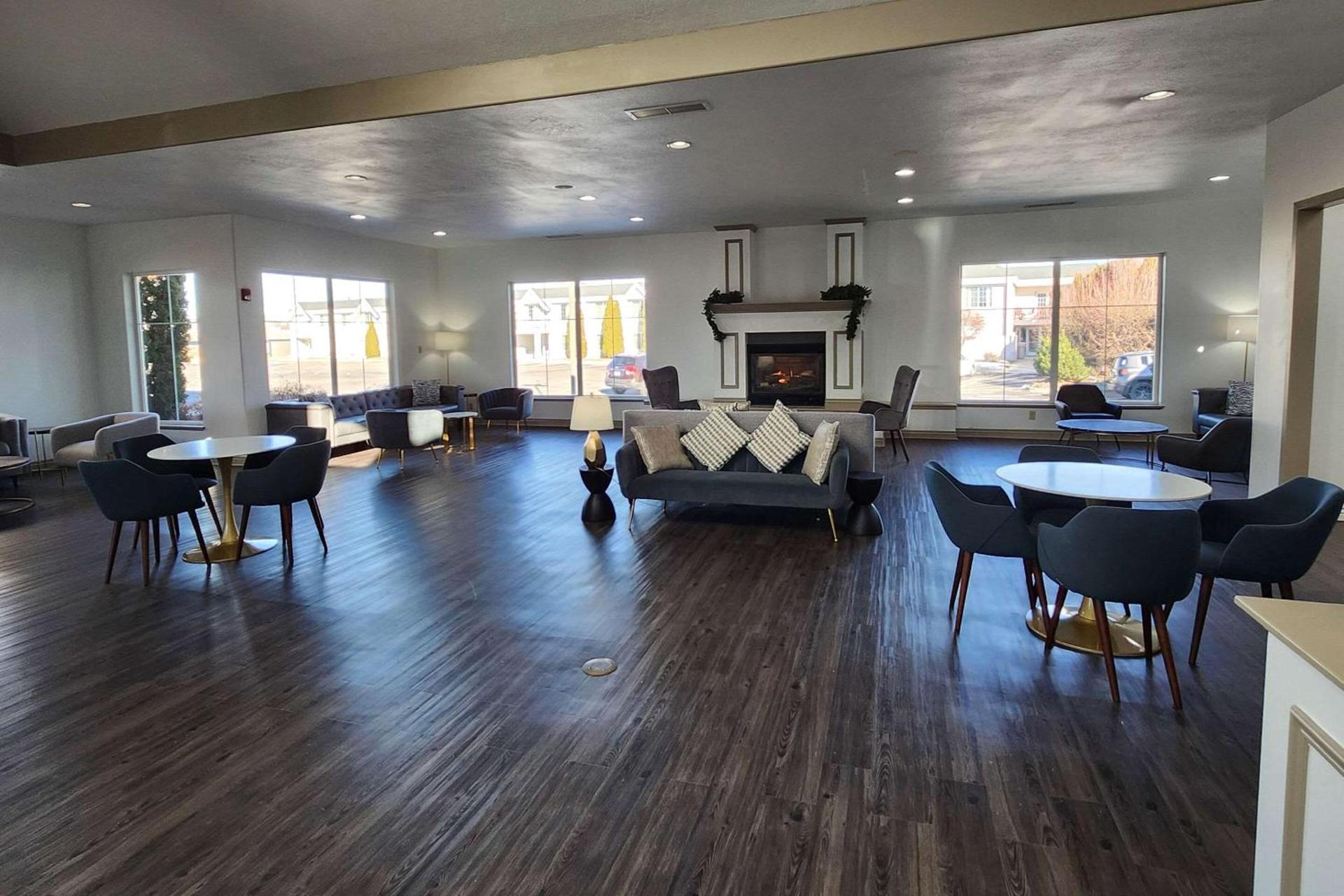 Clarion Inn Idaho Falls Riverfront photo 9