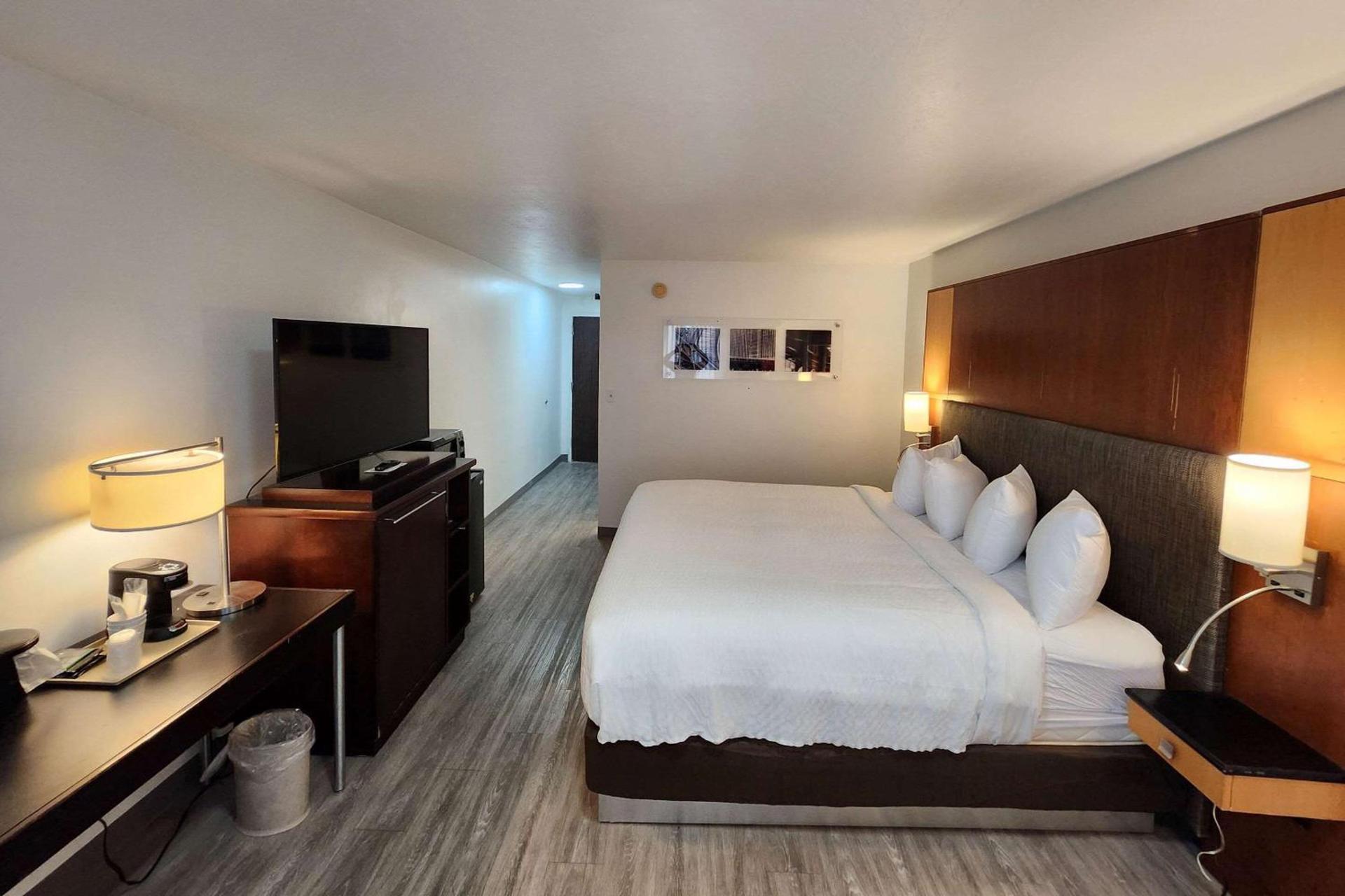 Clarion Inn Idaho Falls Riverfront photo 20