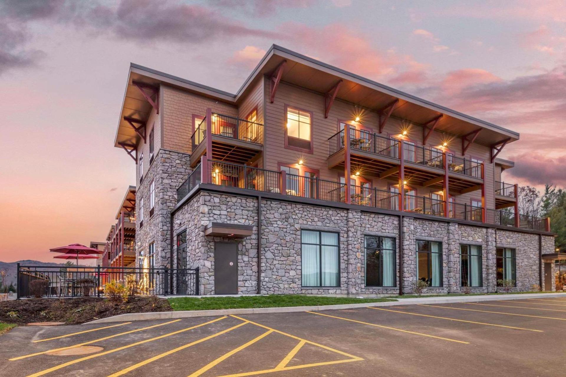 Cambria Hotel Lake Placid - Lakeside Resort photo 7