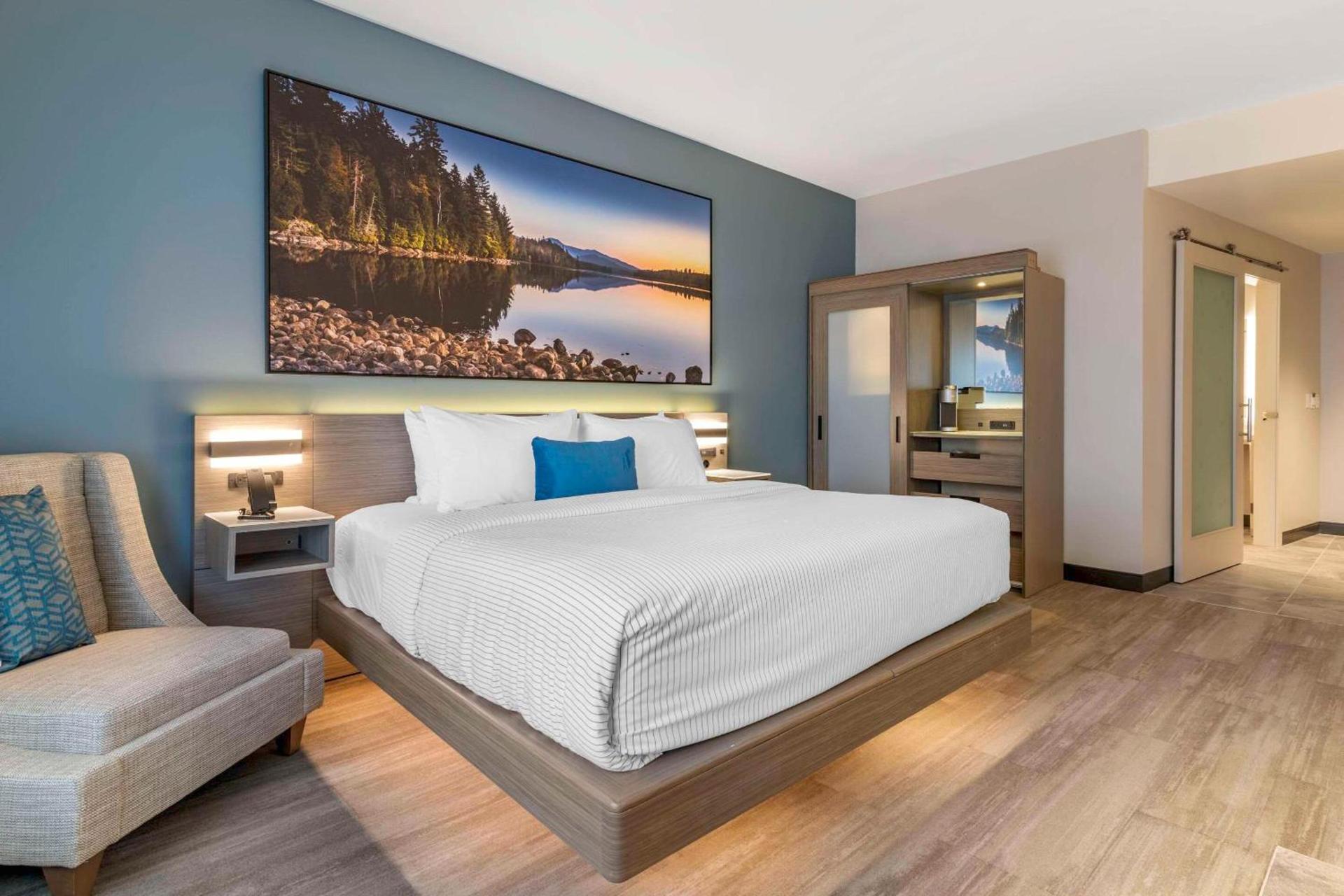 Cambria Hotel Lake Placid - Lakeside Resort photo 42