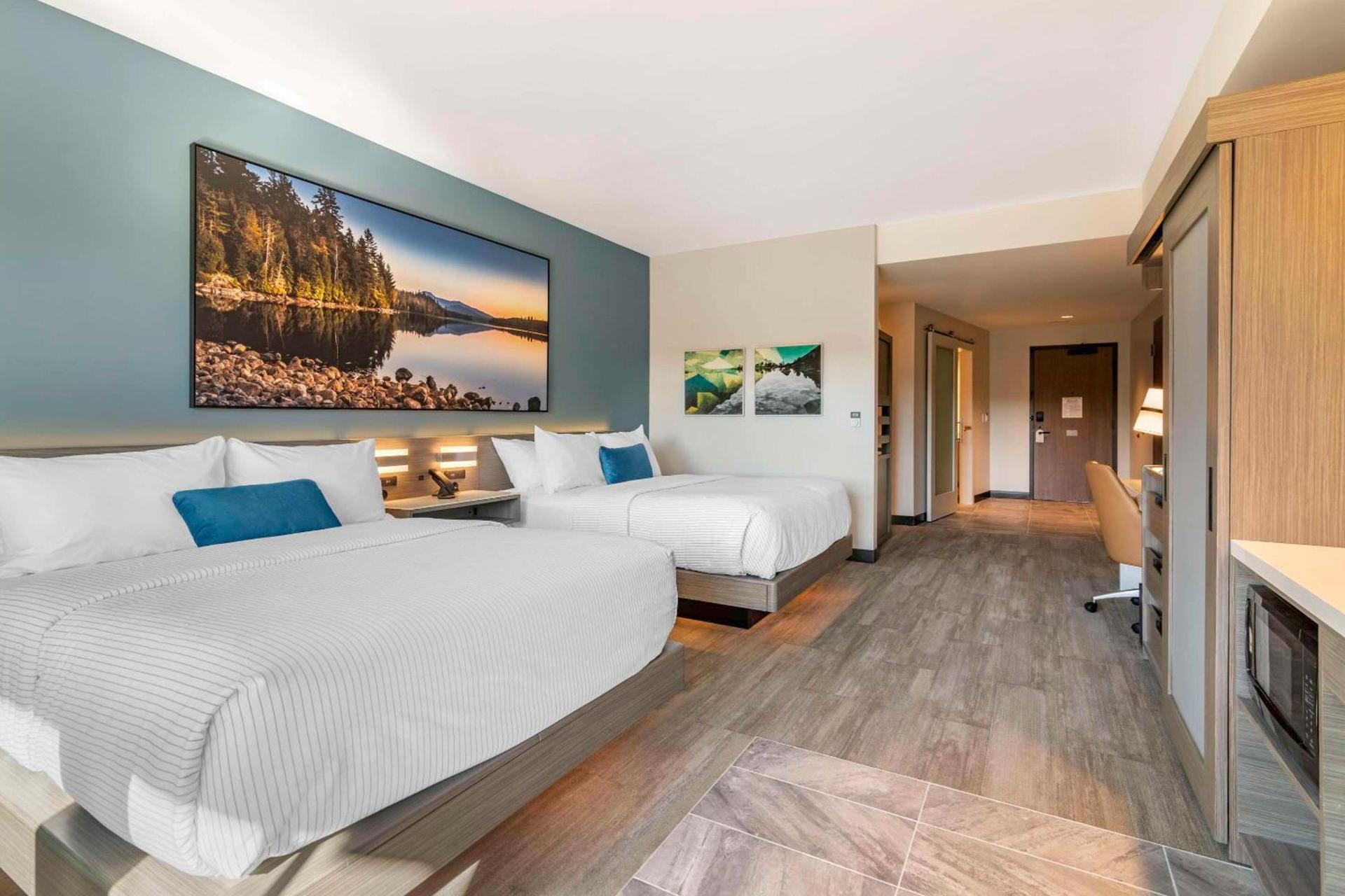 Cambria Hotel Lake Placid - Lakeside Resort photo 53