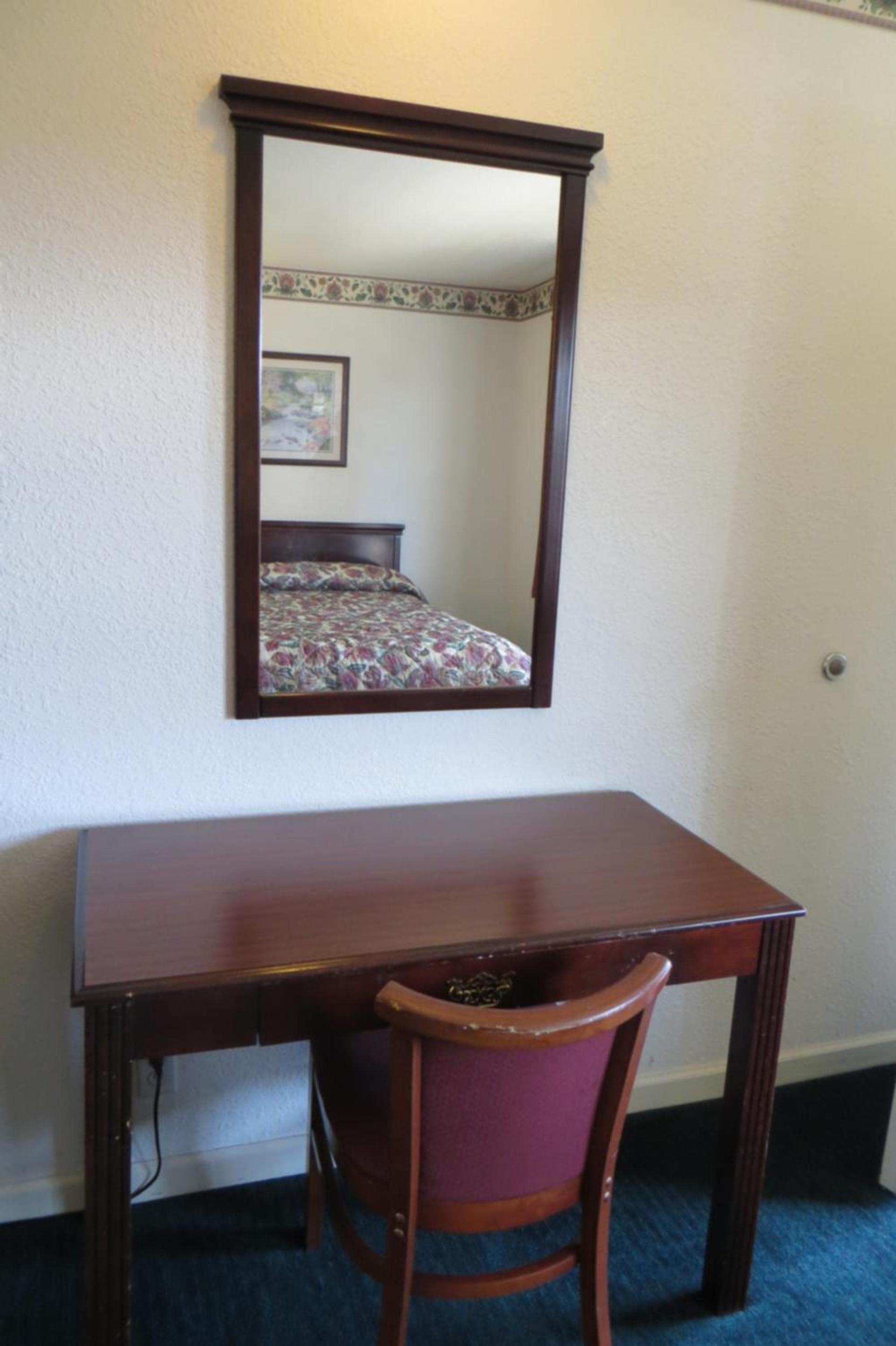 Capri Motel photo 5